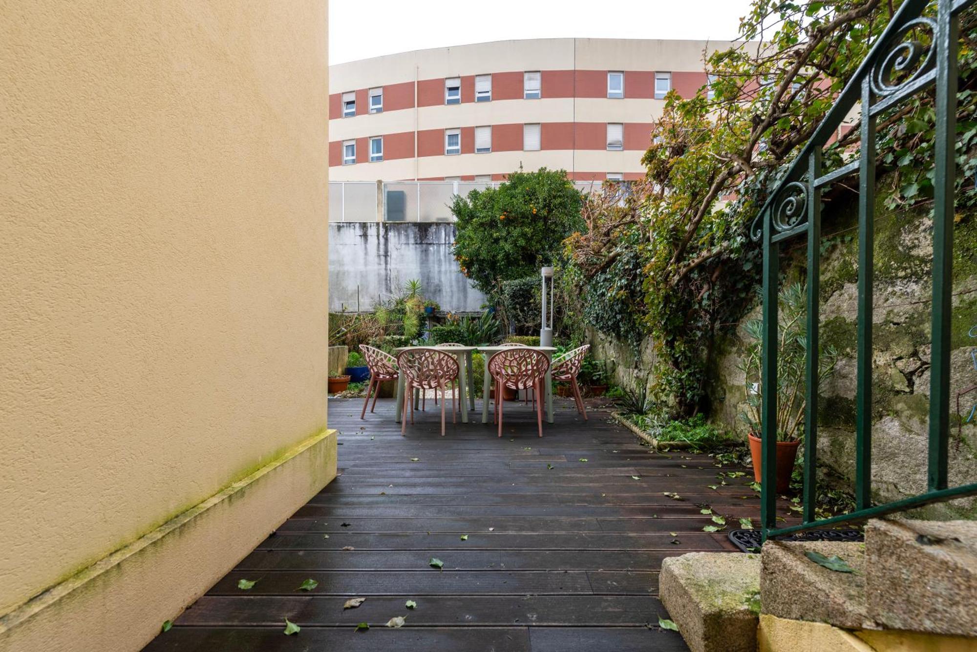 Joivy Fantastic Flat With Patio Apartment
