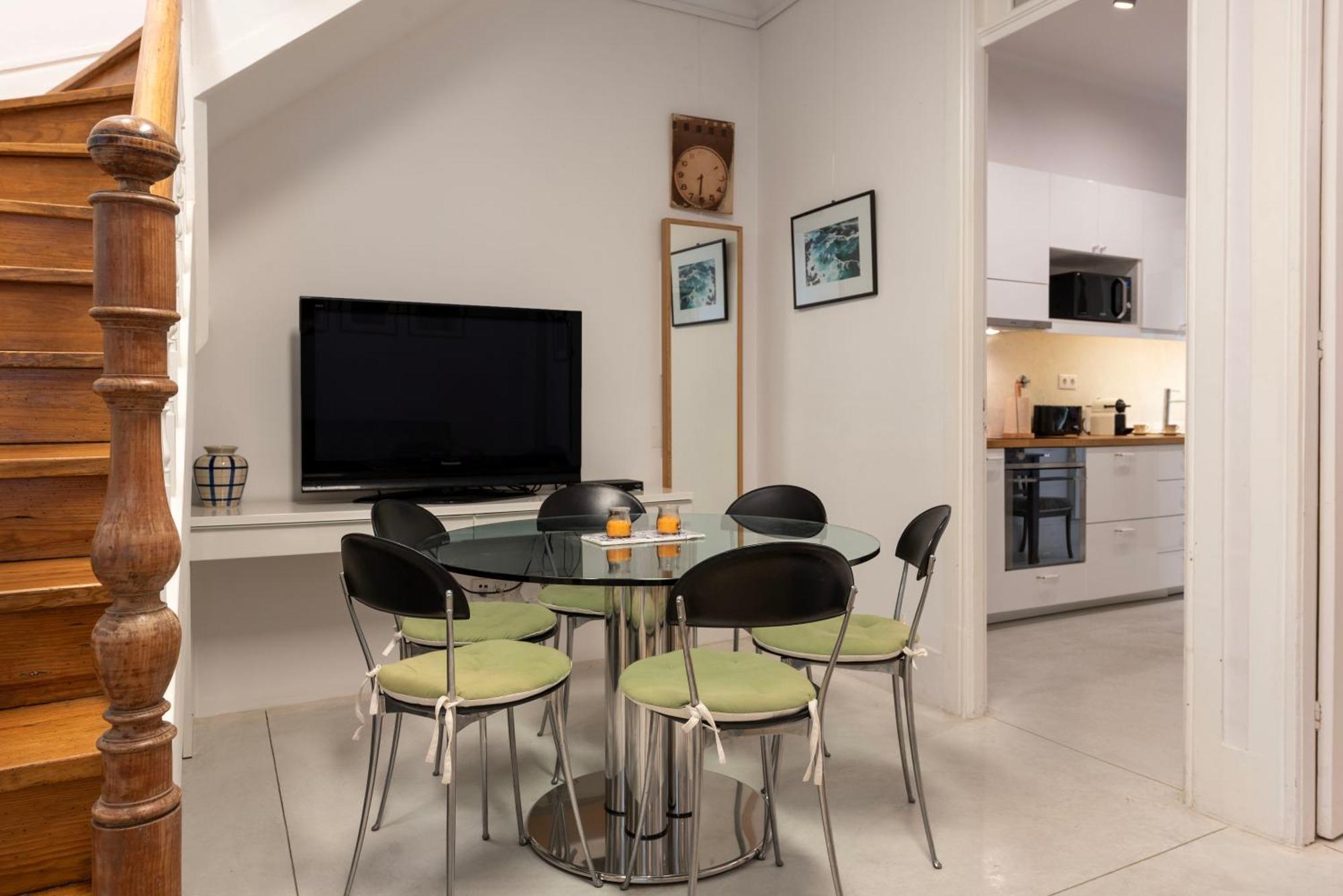 Joivy Fantastic Flat With Patio Apartment *
