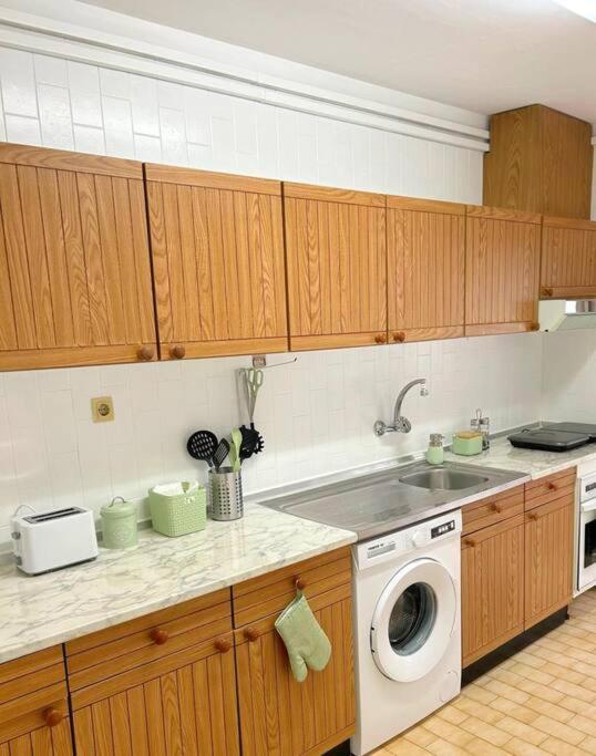 Music Flat - Very & Free Parking Apartment Porto