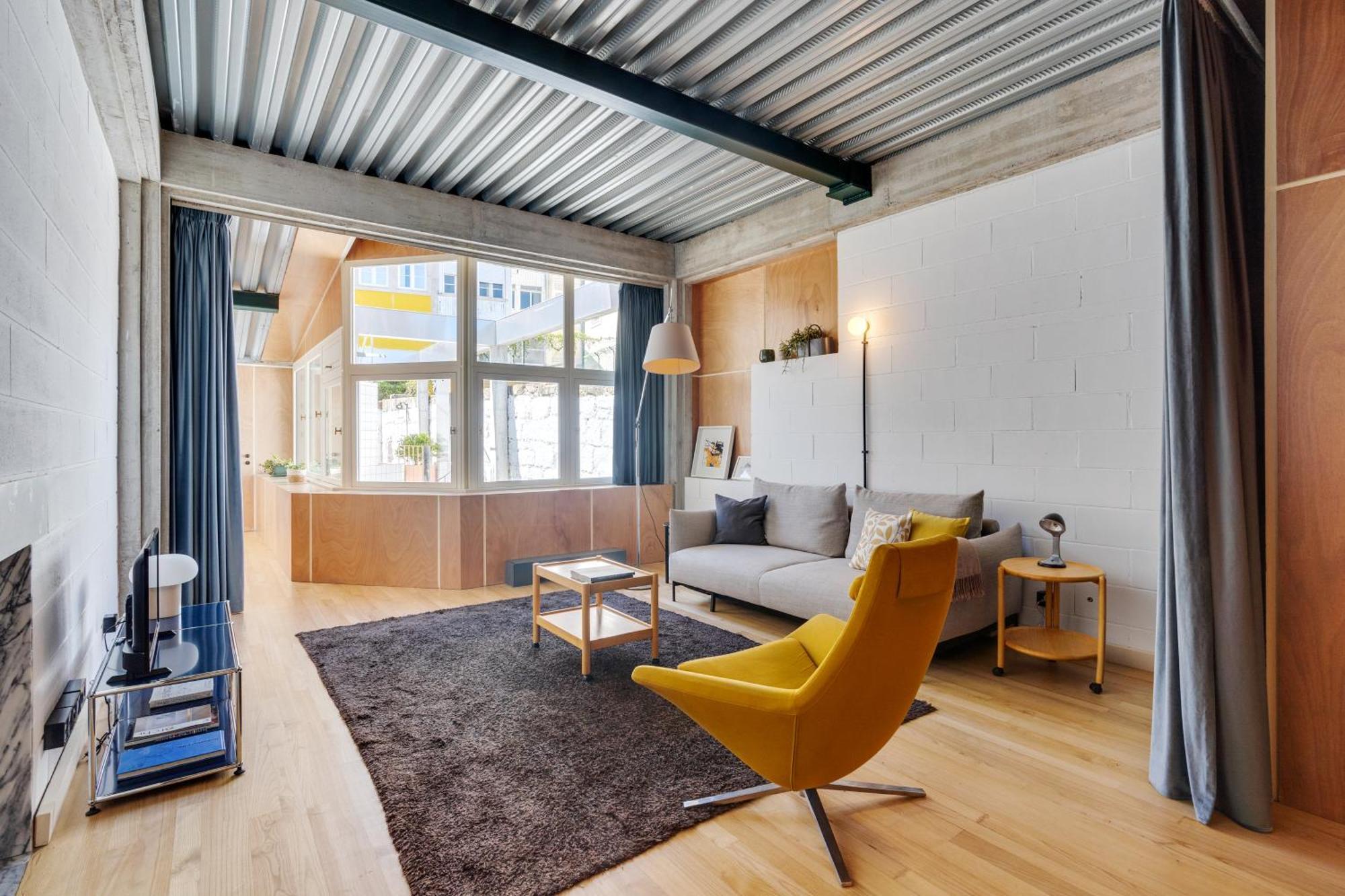 Foyer 25 By Cozy