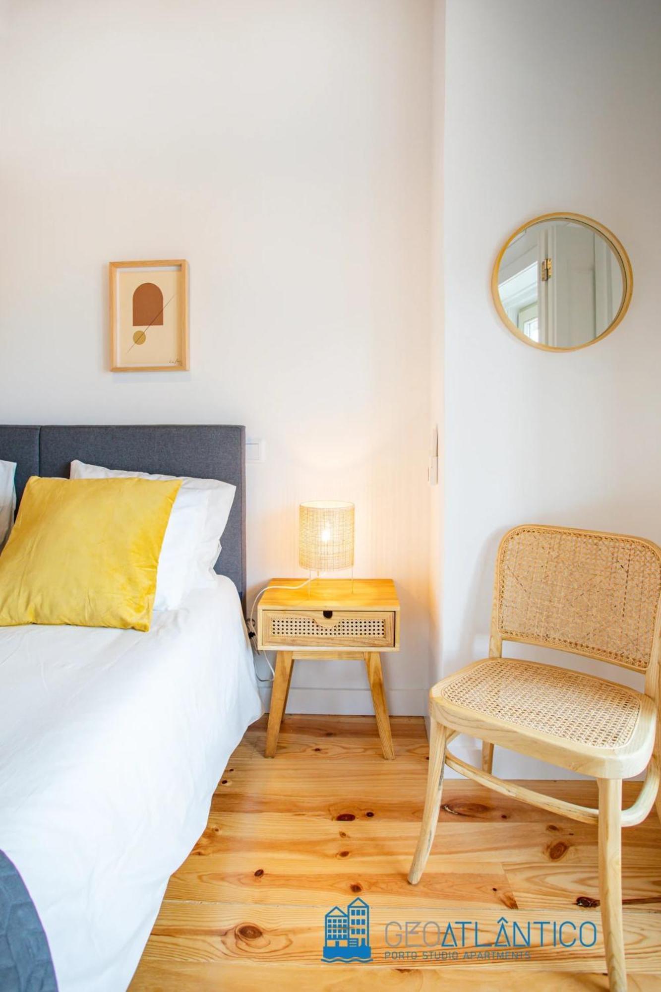Poveiros Oak Loft - Santo Ildefonso Apartment