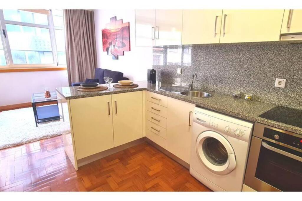 Apartment Spacious Flat In The Center
