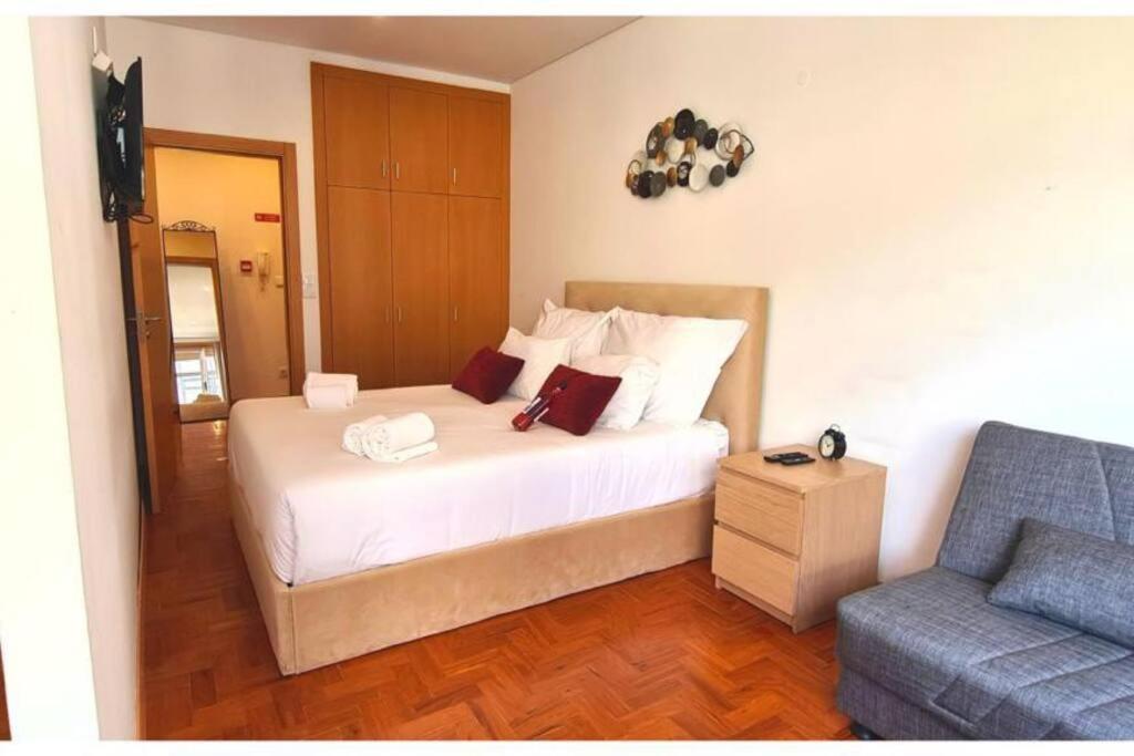 Apartment Spacious Flat In The Center Porto