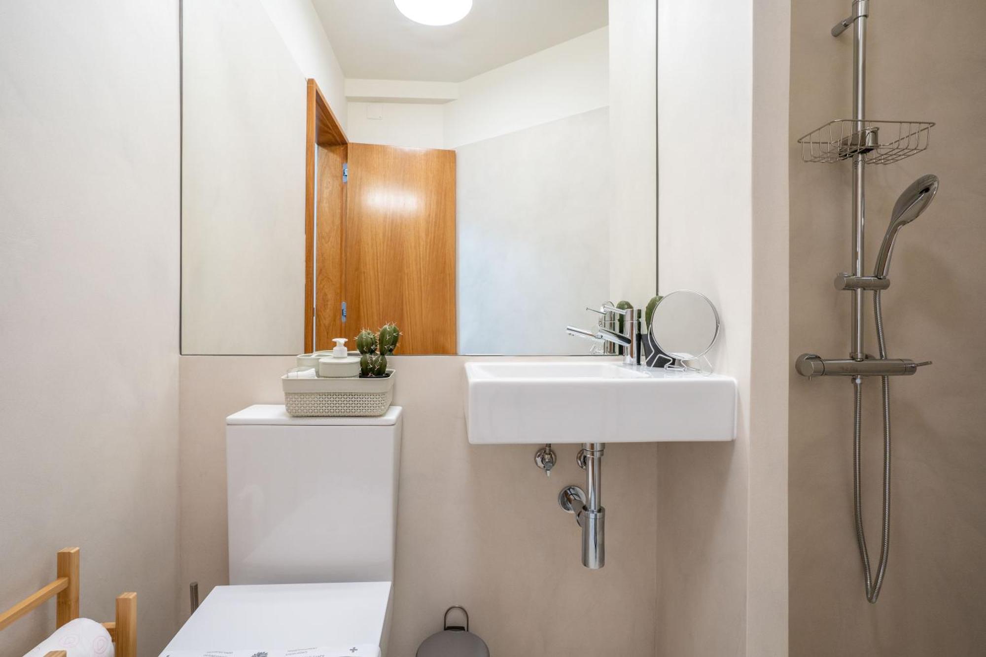 Apartment Sublime Downtown Retreat By Elsa Porto