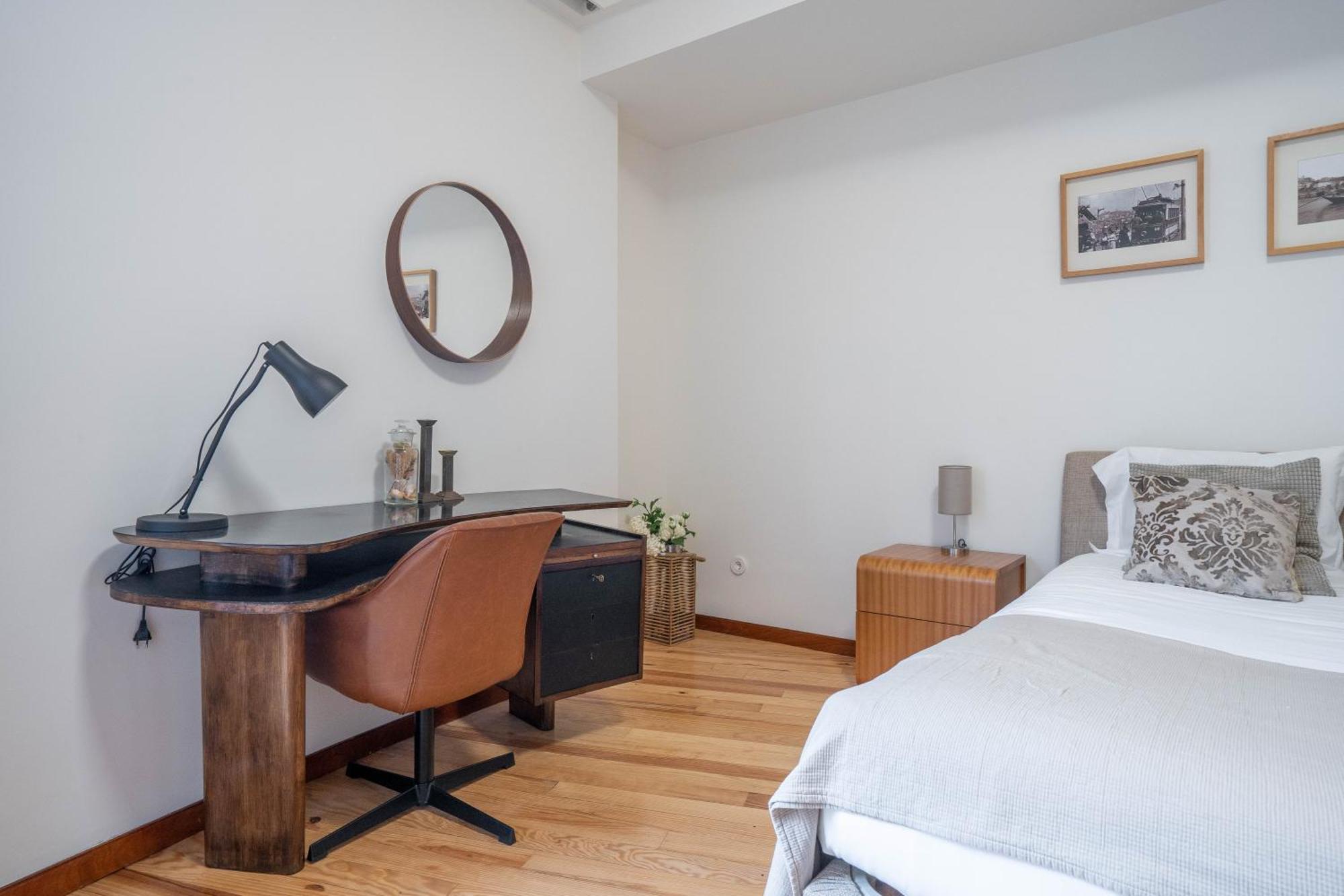 Sublime Downtown Retreat By Elsa