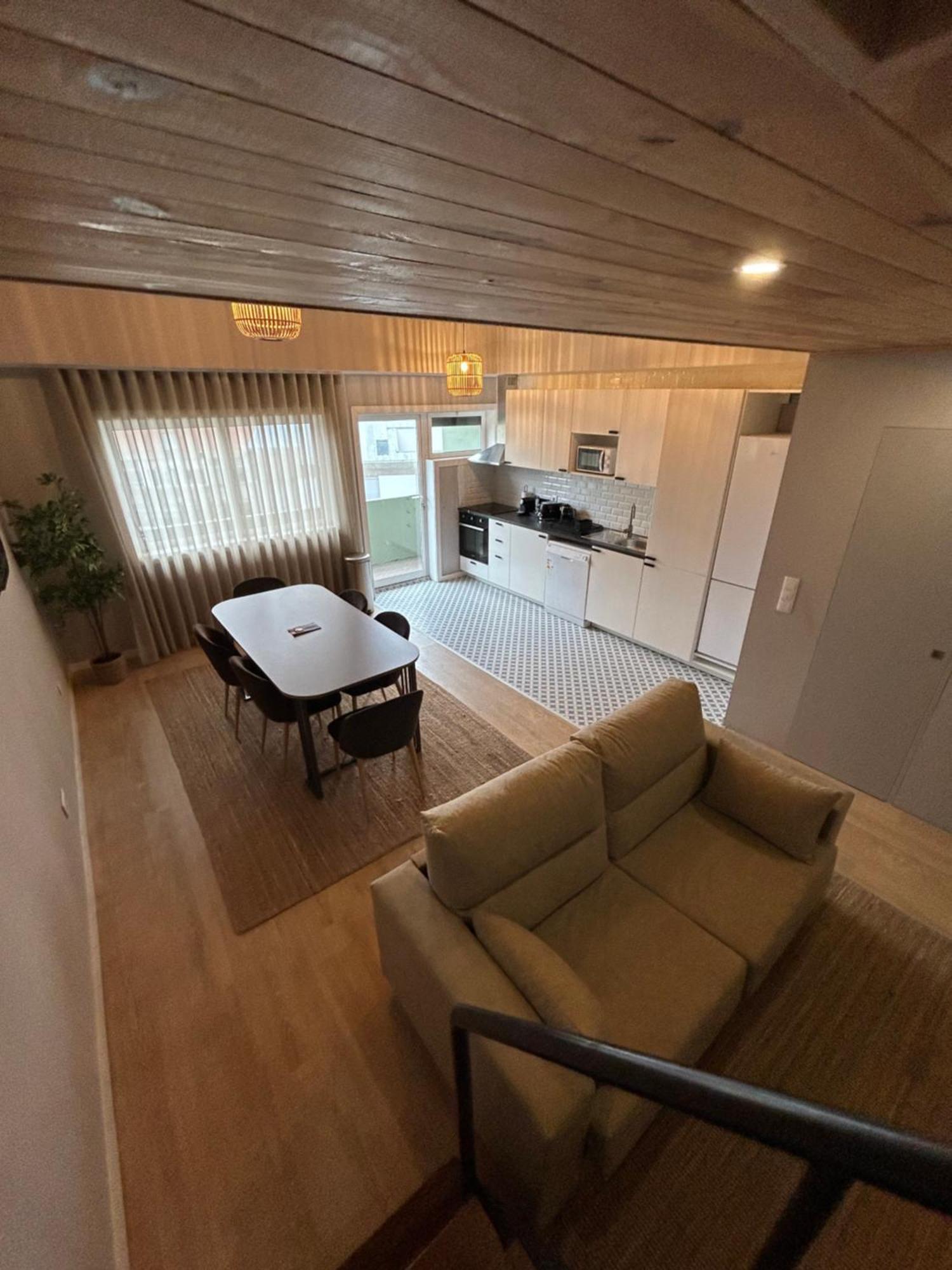 Near Family - Free Parking Apartment