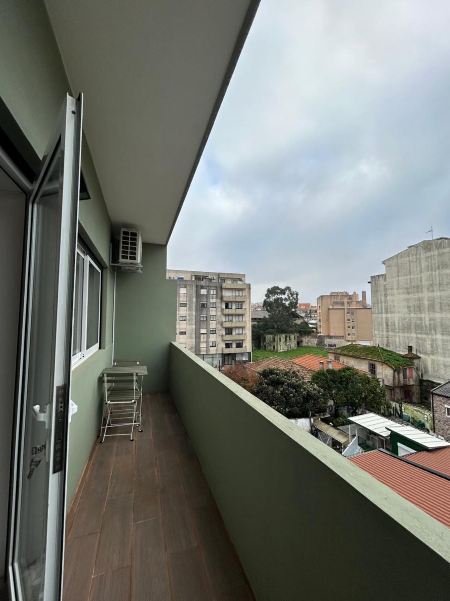 Near Family - Free Parking Apartment *