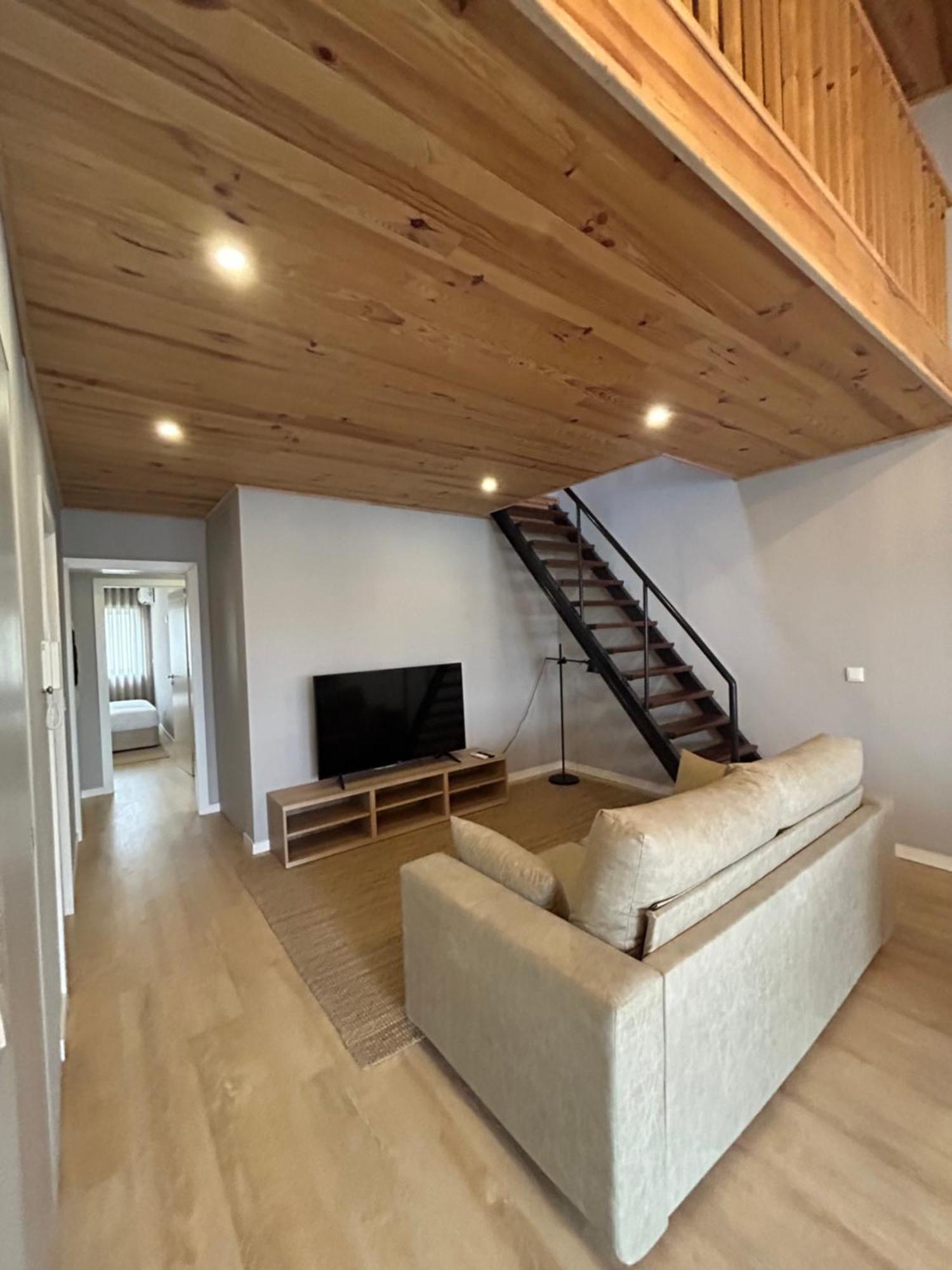 Near Family - Free Parking Apartment Porto