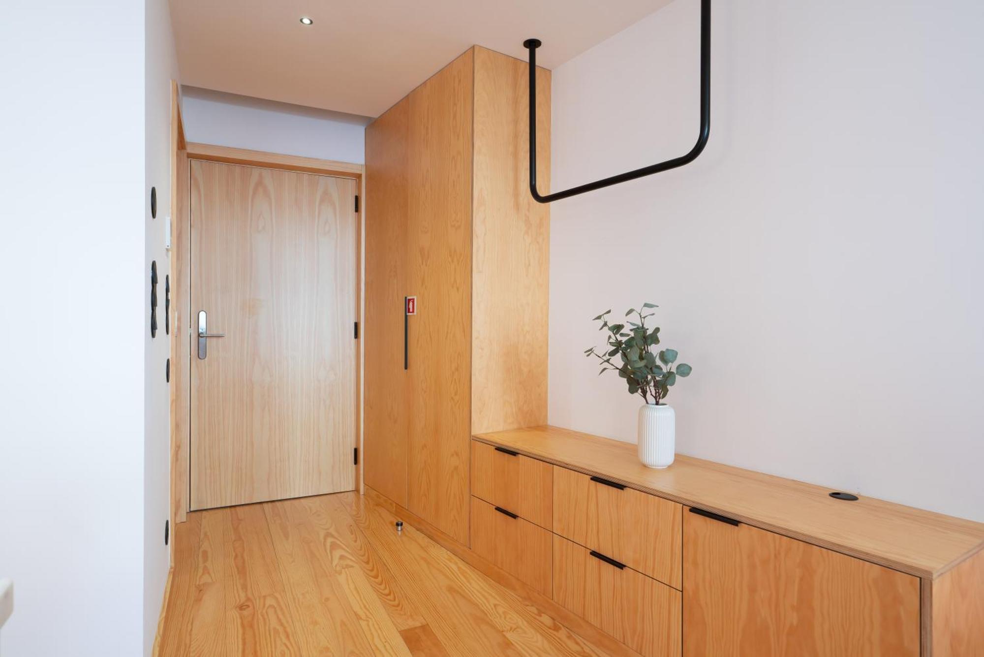 Luxurious Bright Flats - Ace Location * Porto