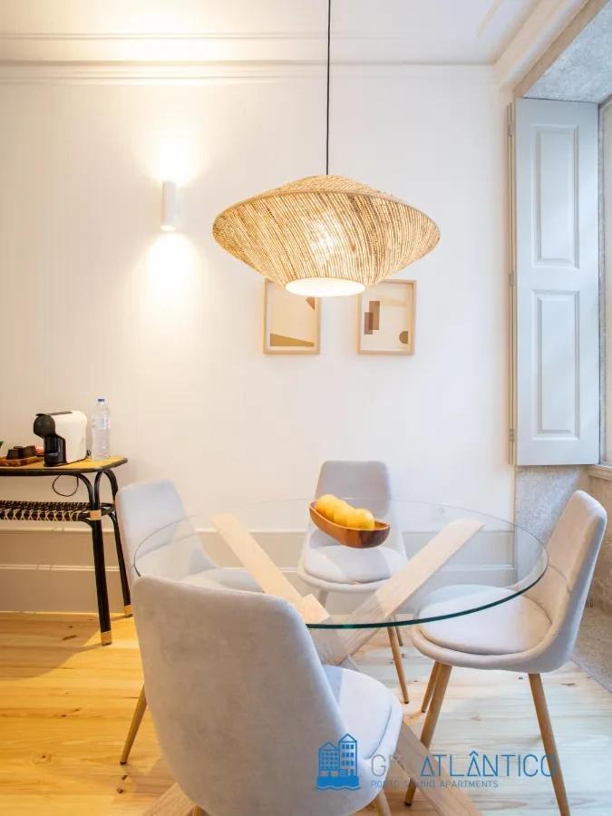 Almada Design Loft Apartment *