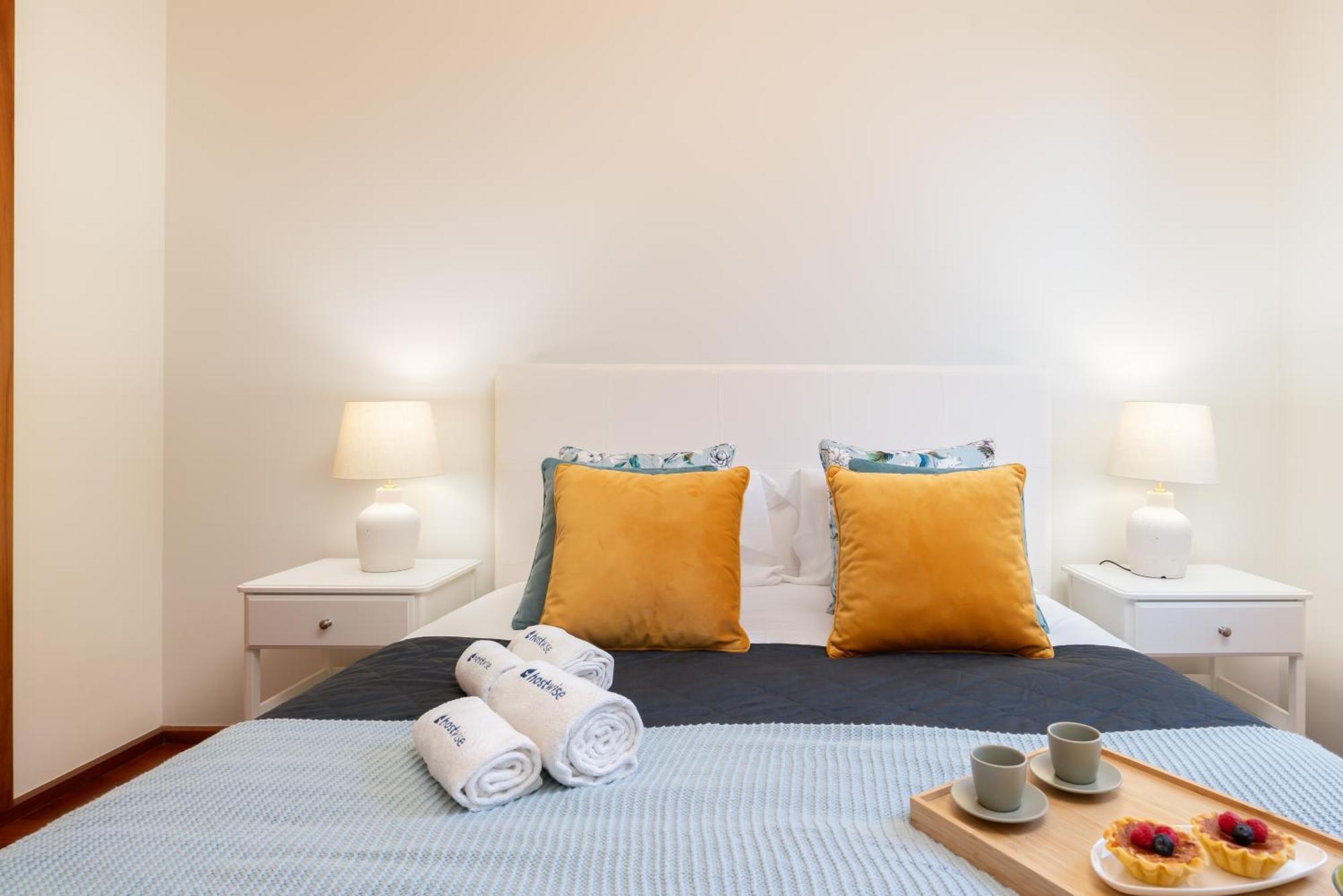 Host Wise - Gorgeous Spacious Flat - Ace Location Apartment