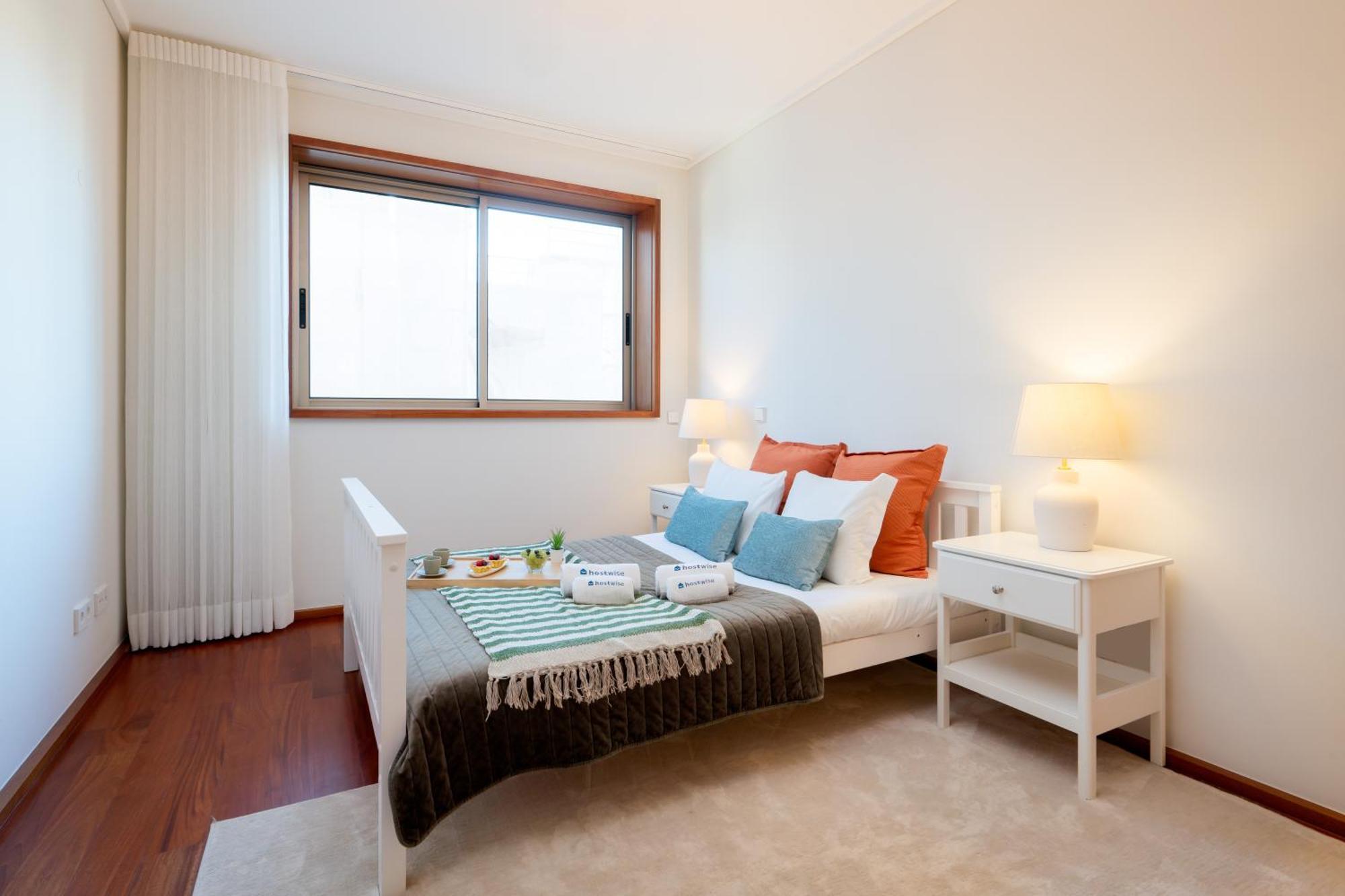 Host Wise - Gorgeous Spacious Flat - Ace Location Apartment Porto