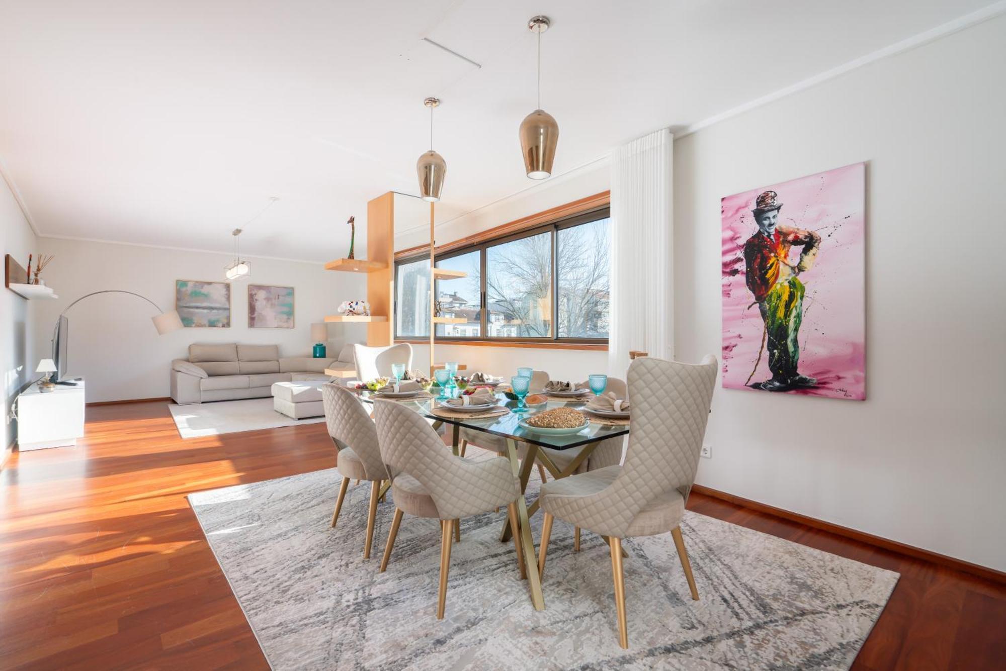 Host Wise - Gorgeous Spacious Flat - Ace Location Apartment Porto