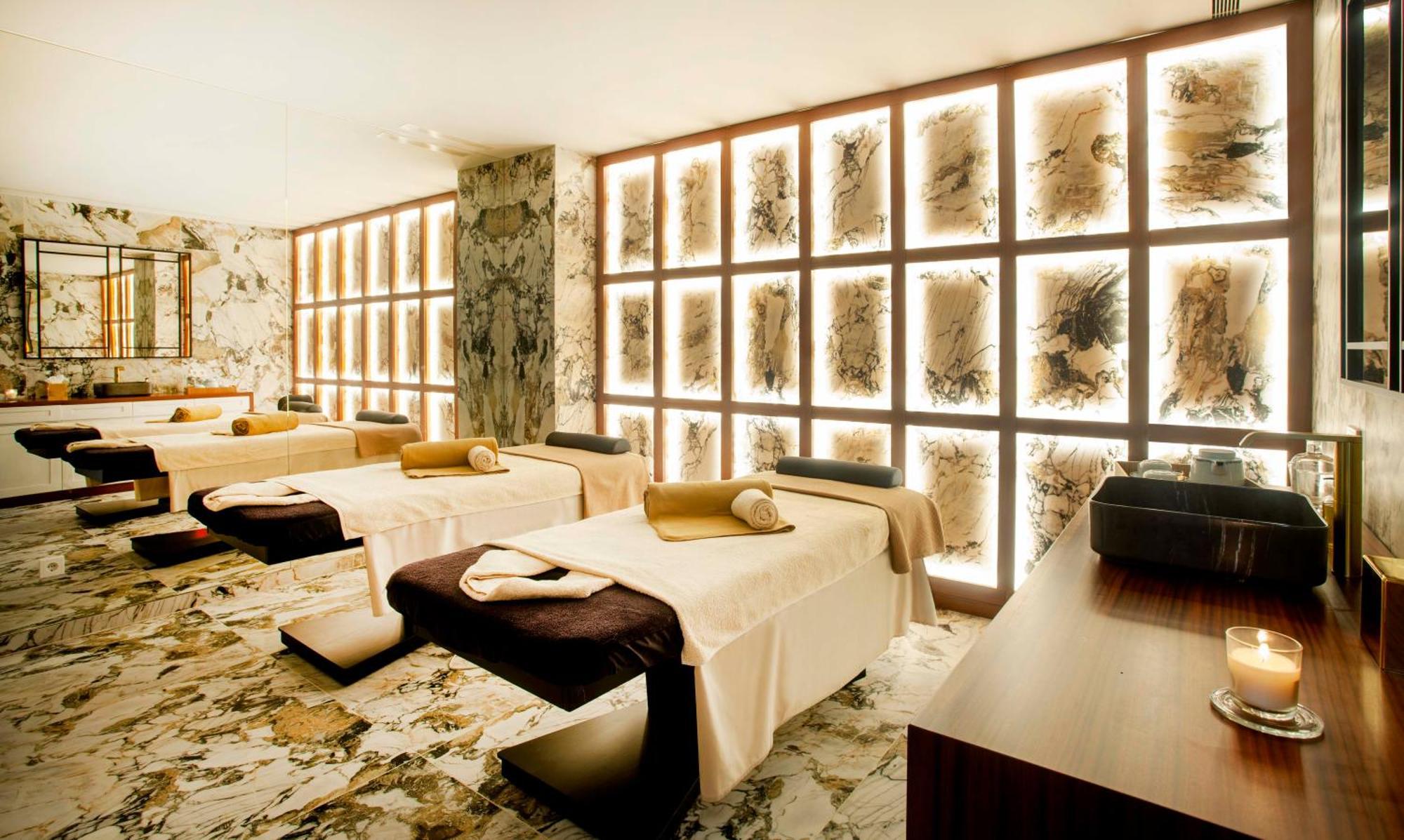 Wine & Books Hotel 5*