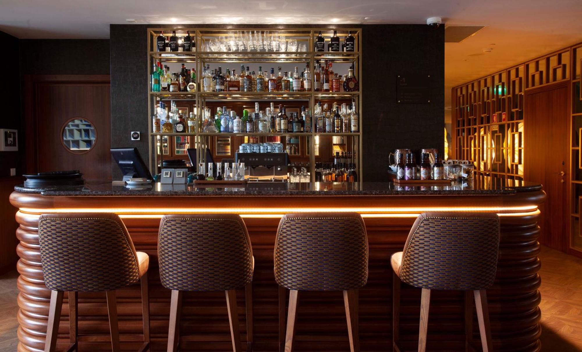 Wine & Books 5* Porto