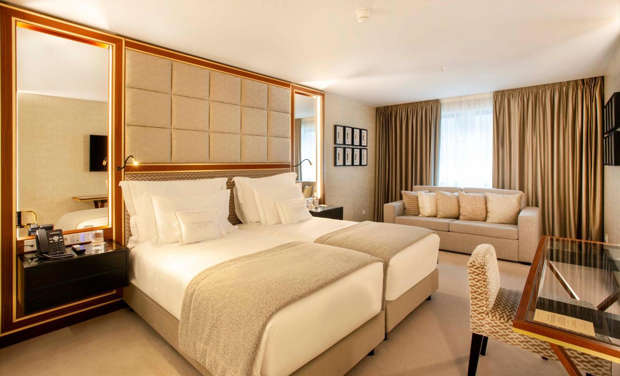 Wine & Books Hotel Porto