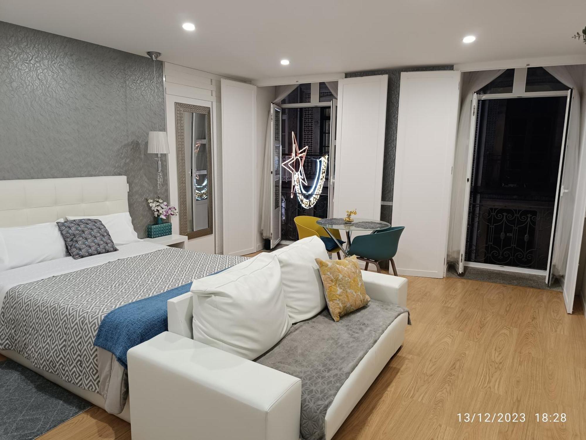 Be Happy In Apartment