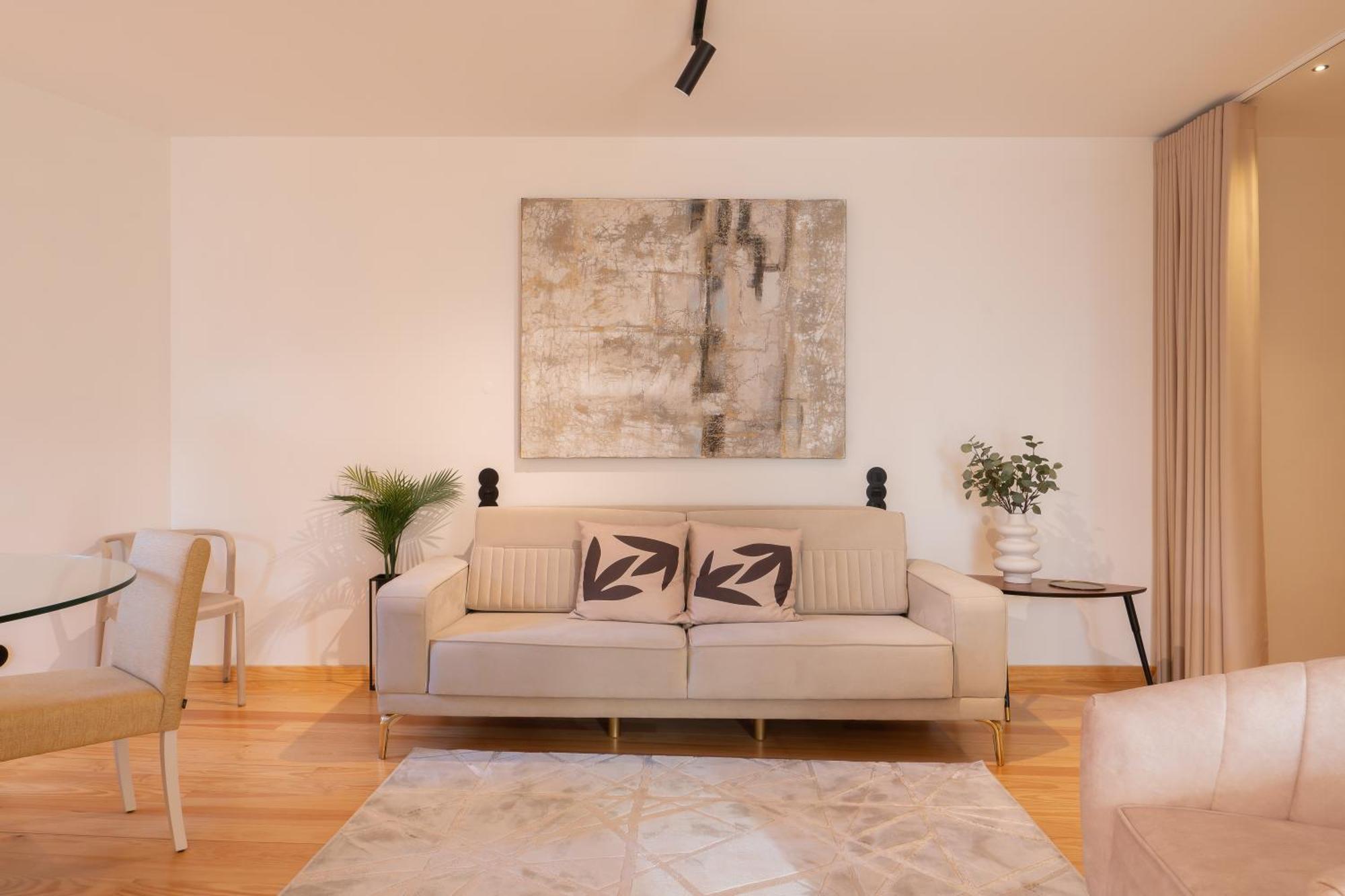 Luxurious Bright Flats - Ace Location * Porto