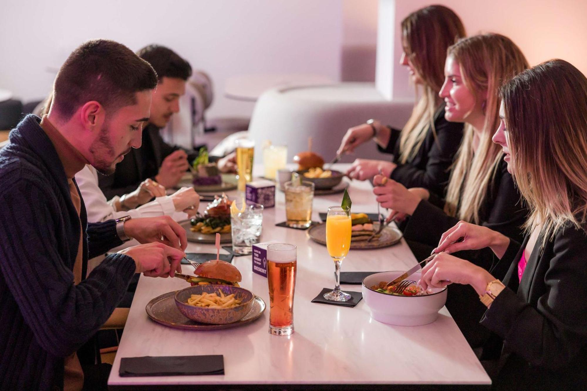 Hotel Yotel 4*