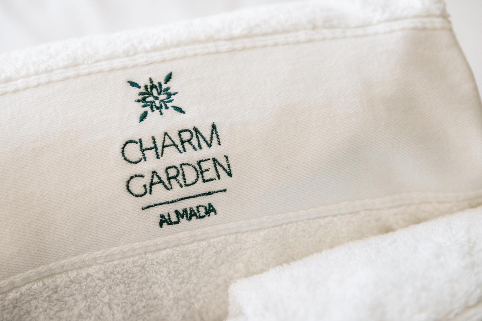 Almada Charm &