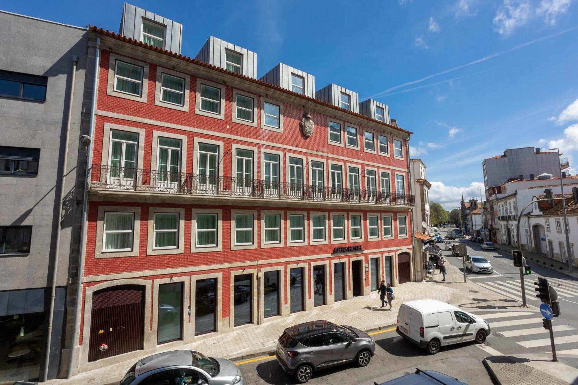 Arts Porto, Tapestry Collection By Hilton