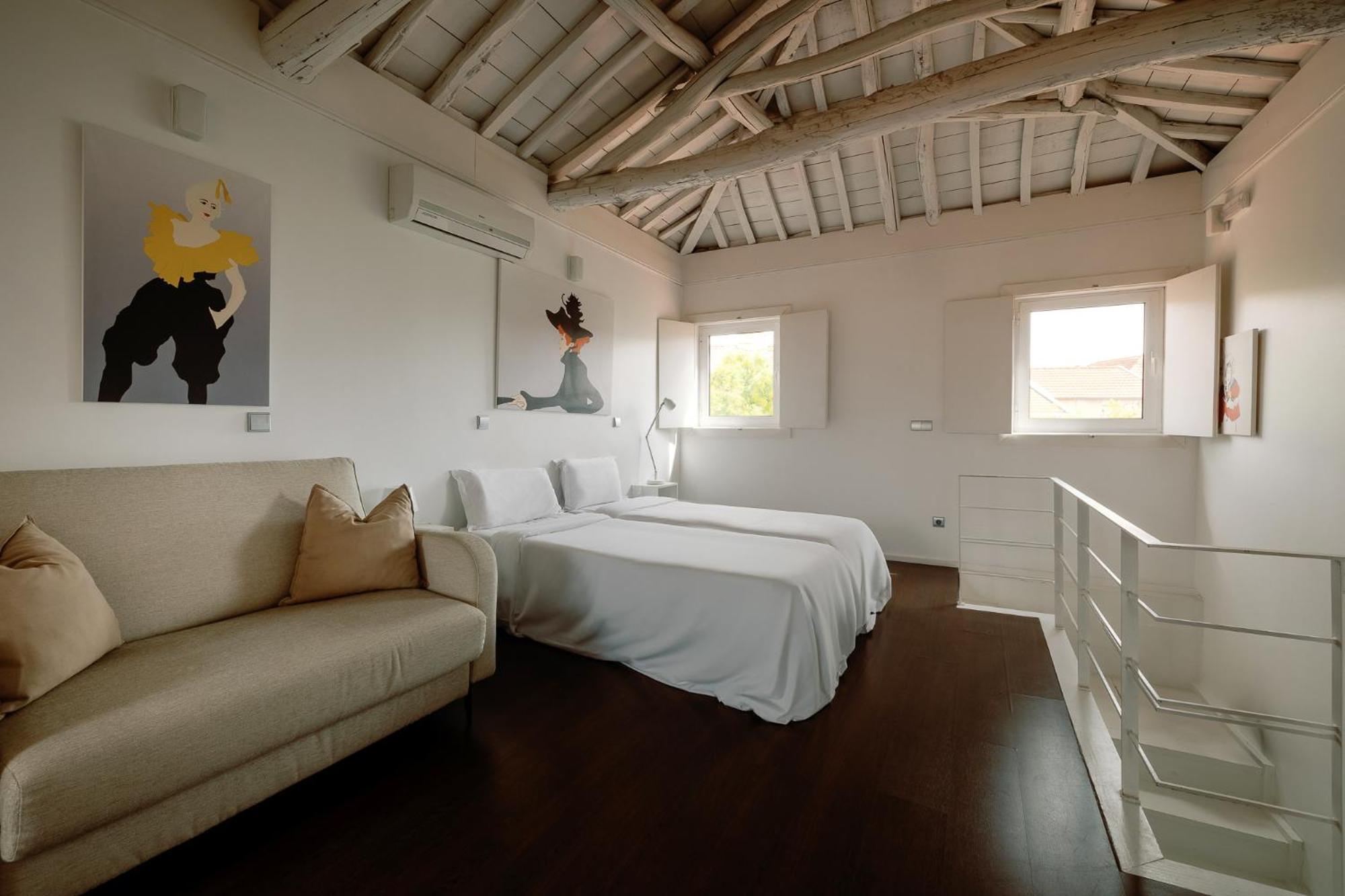 Fine Arts By Olala Homes Porto