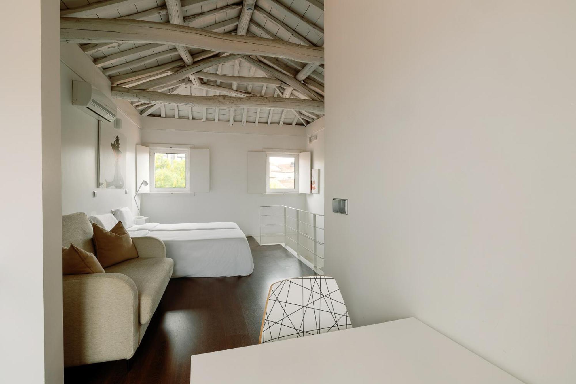 Fine Arts By Olala Homes Porto