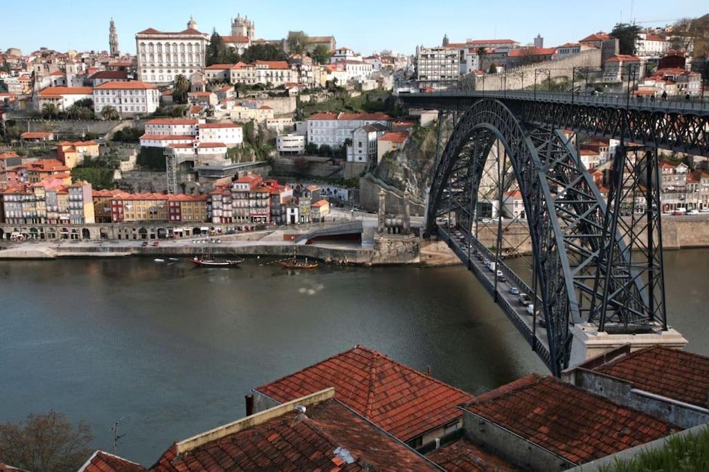 Charming Townhouse In The Historic Center Of Porto