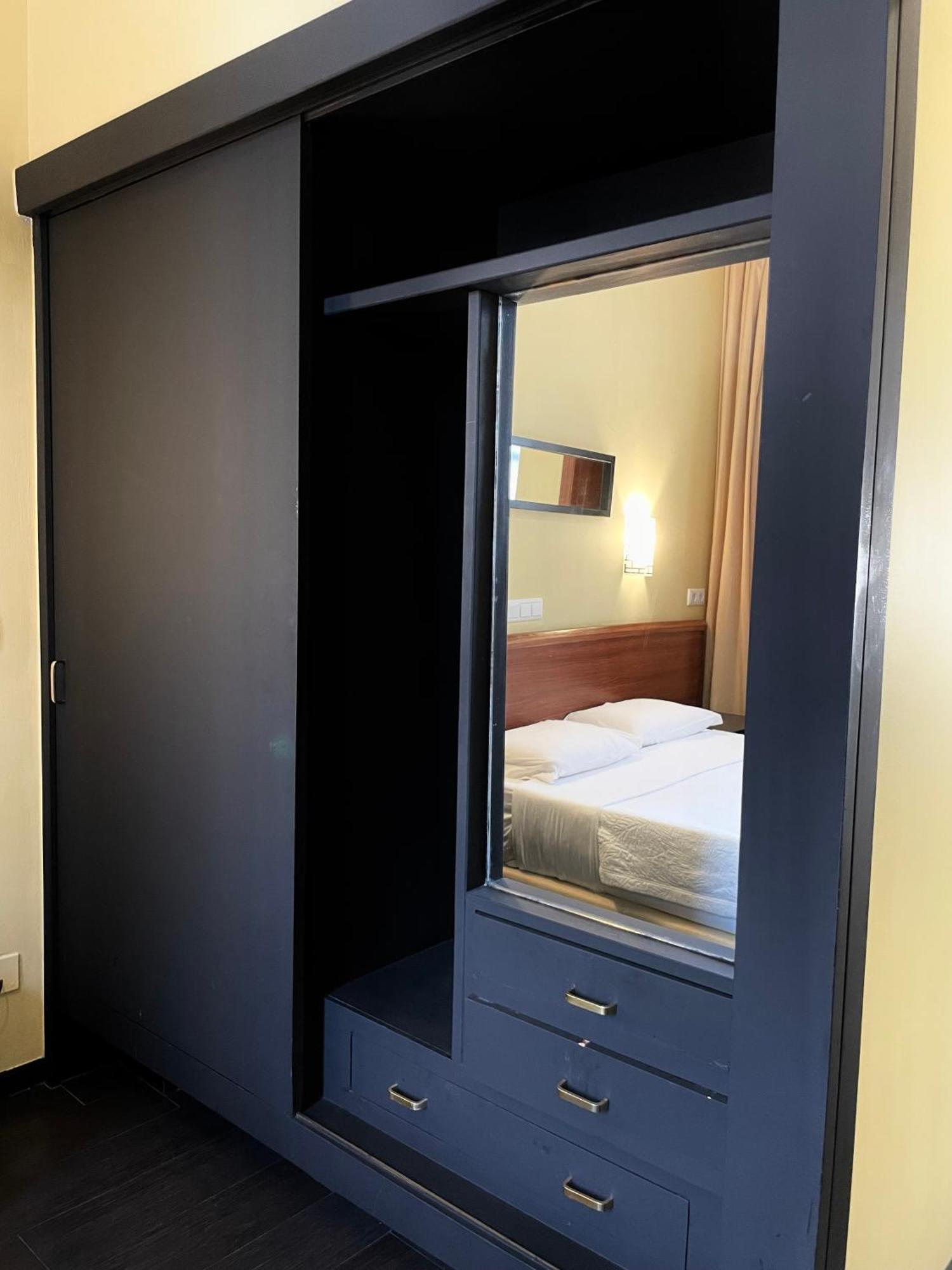 Hotel Universal 2*