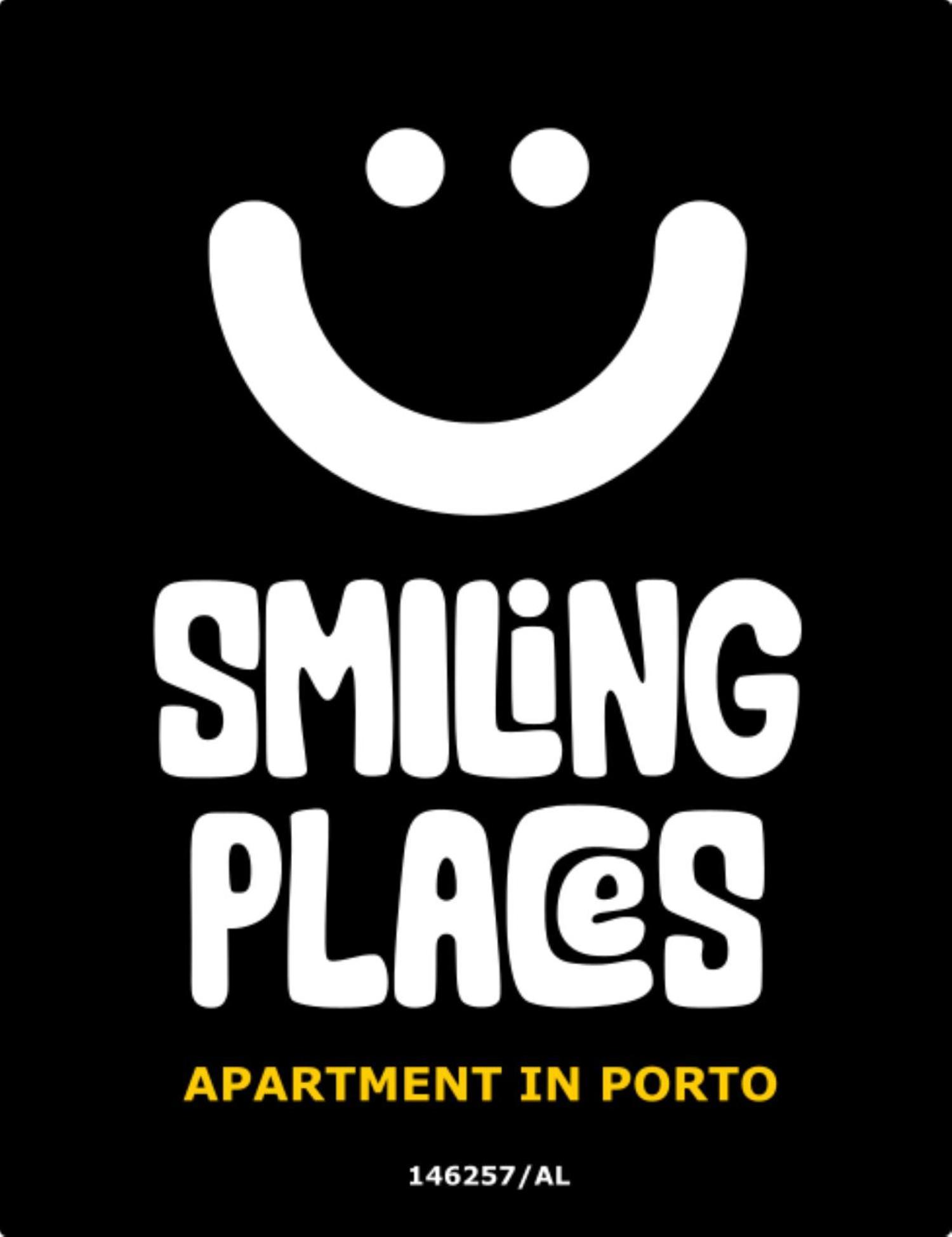 Smiling Places - In * Porto