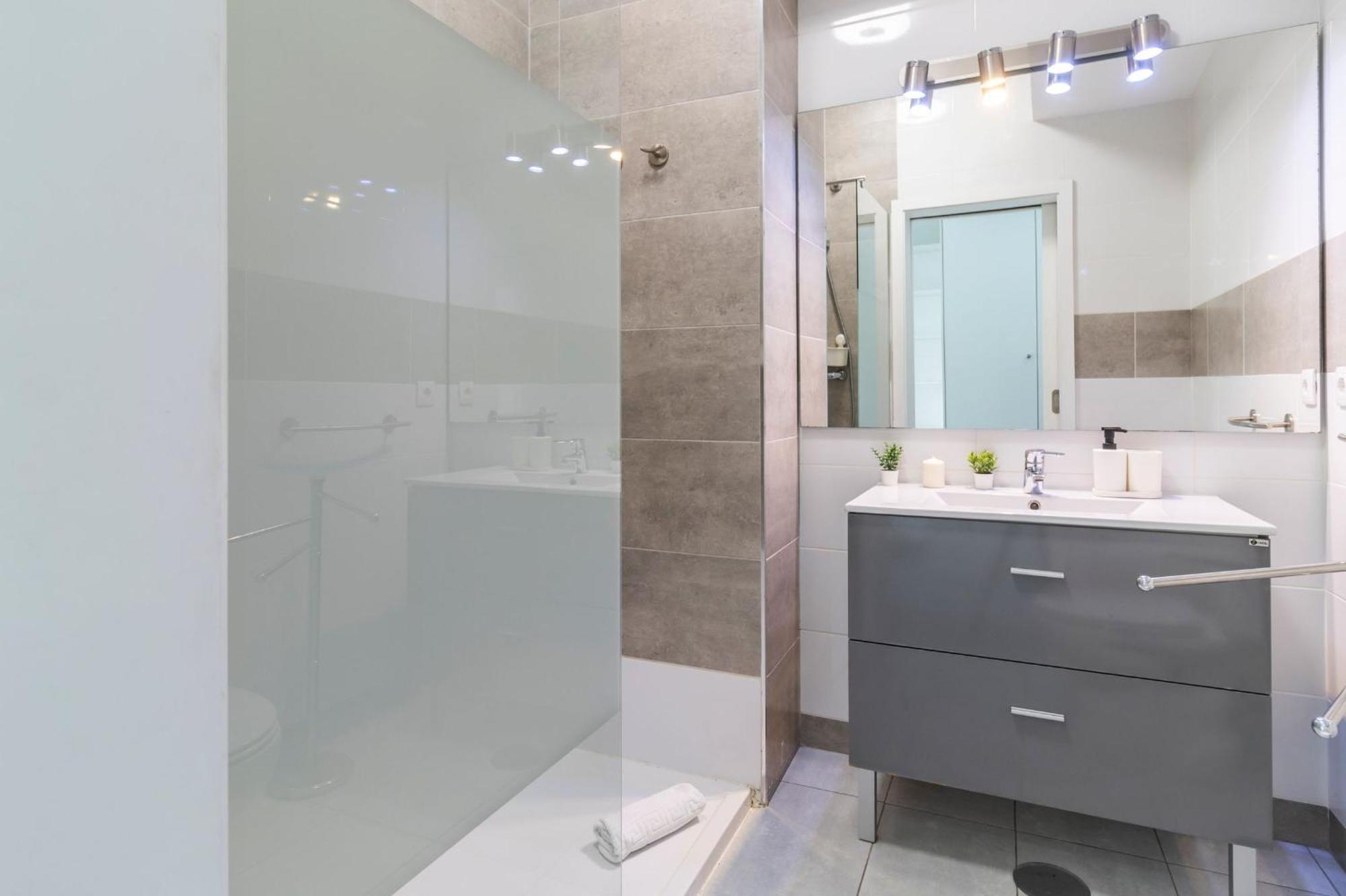 Lovelystay - Boavista Cozy Apartment Porto