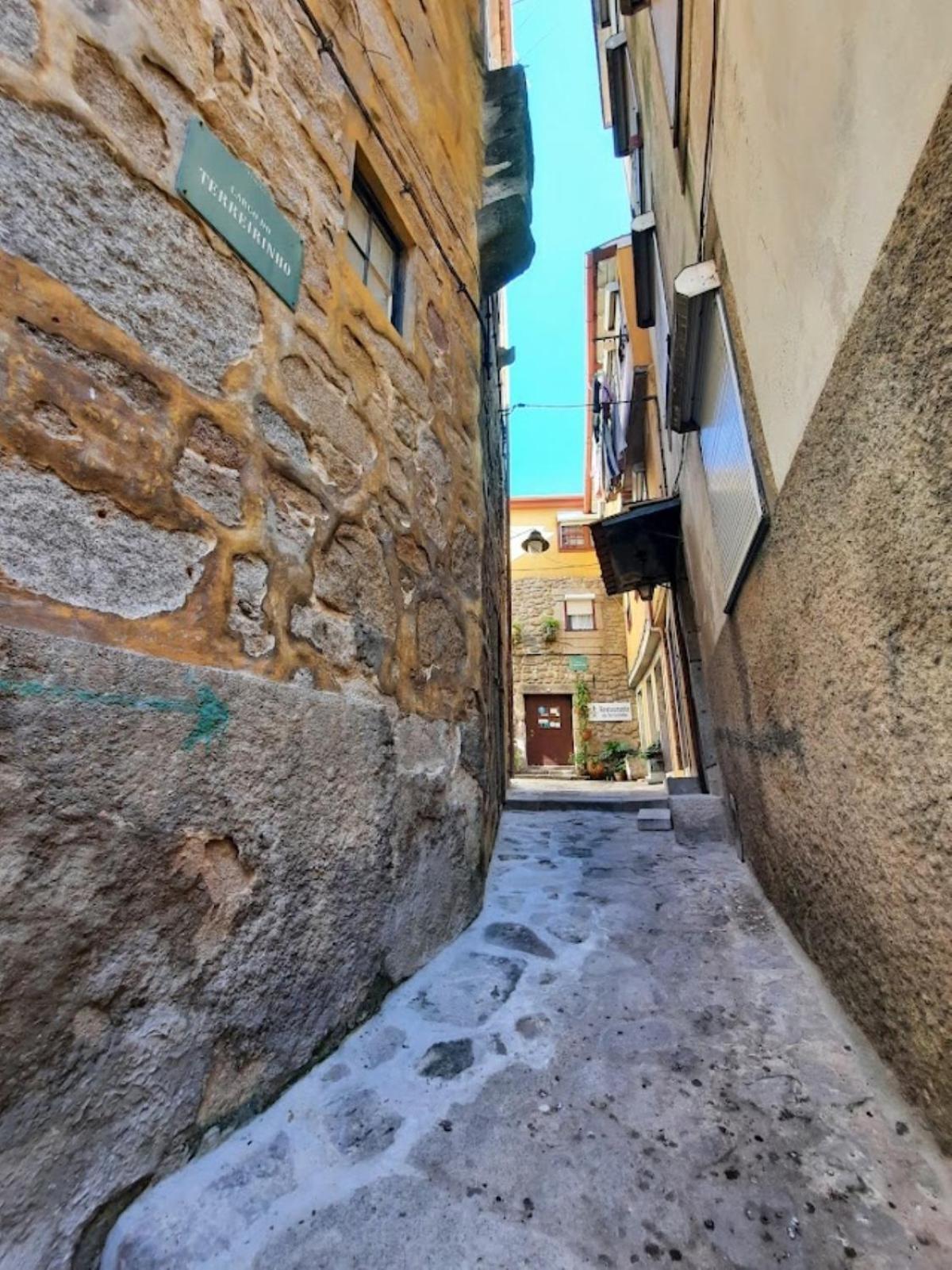 Apartment Smiling Places - In Porto