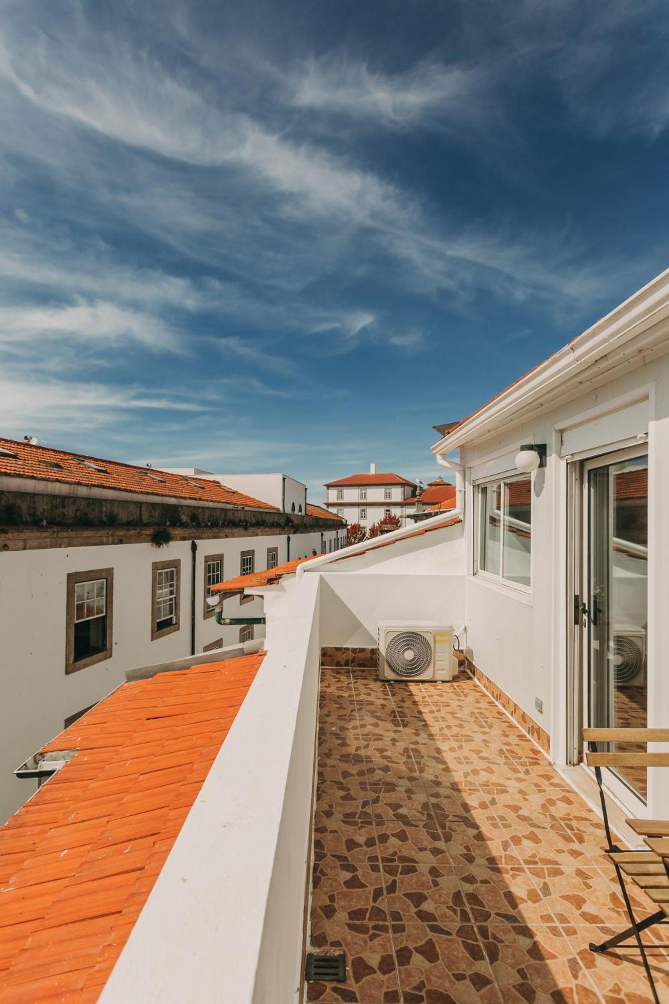Sol * Porto