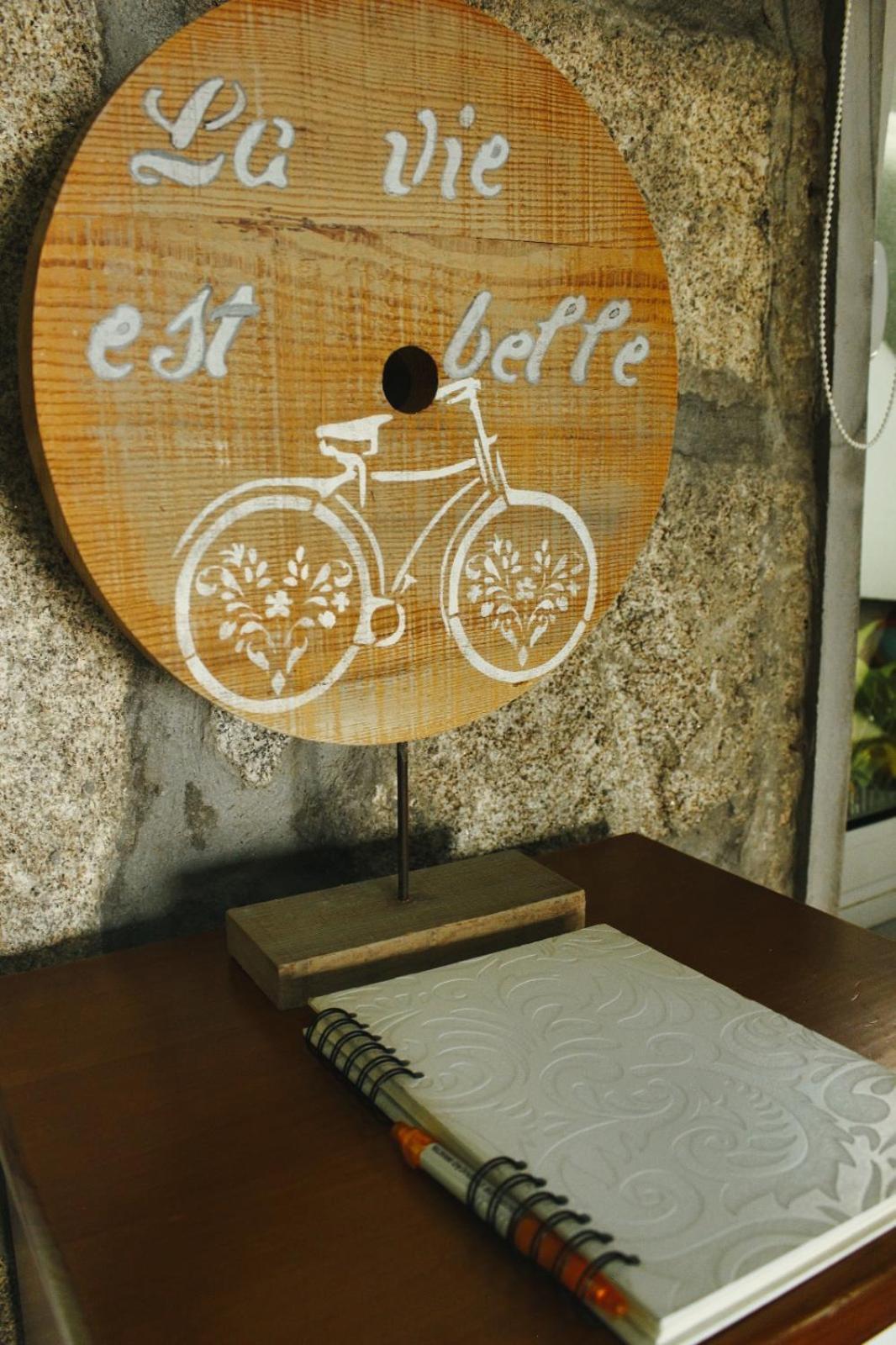 En-suite Bedroom And Garage In Center Guest house Porto