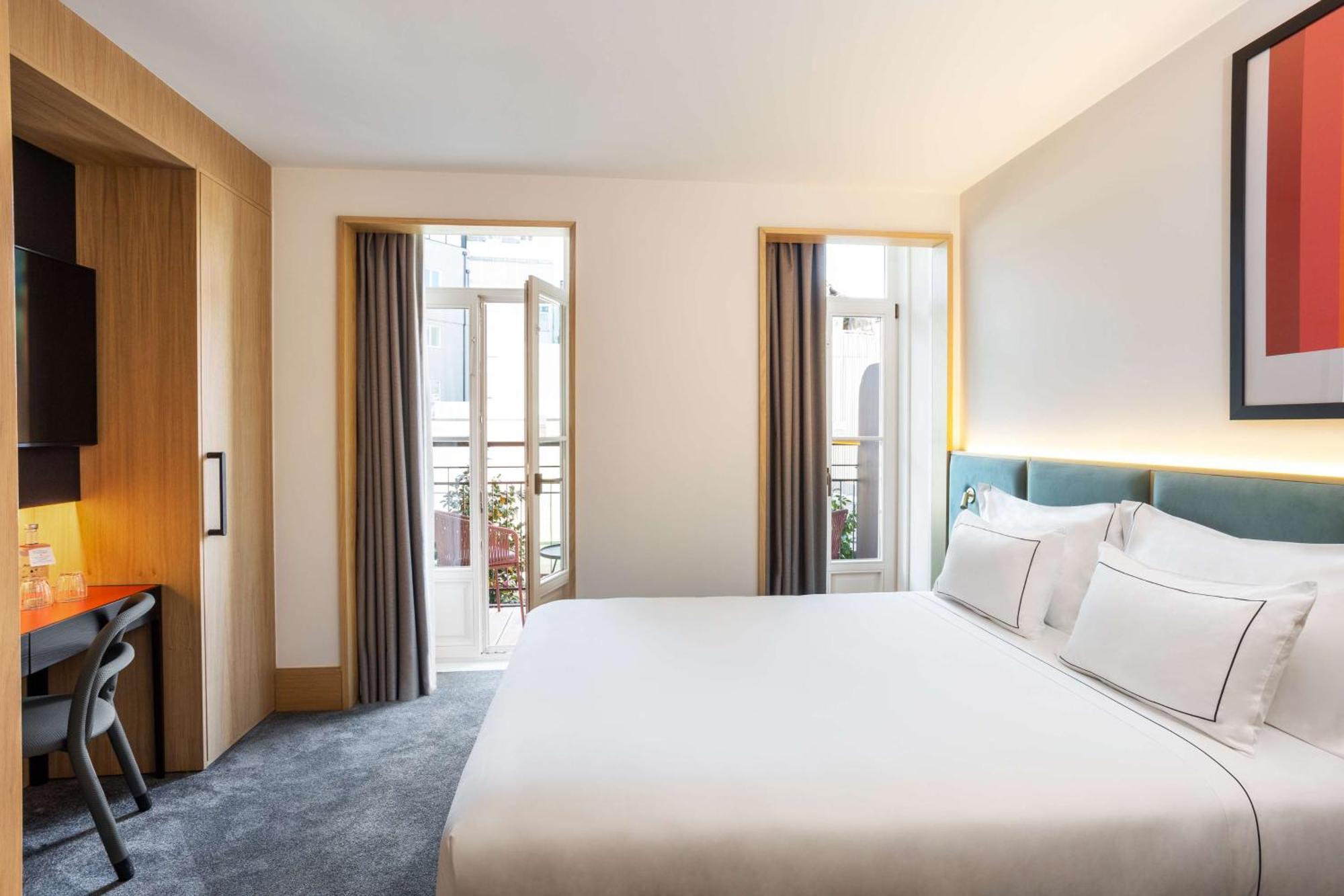 Arts Porto, Tapestry Collection By Hilton 4*