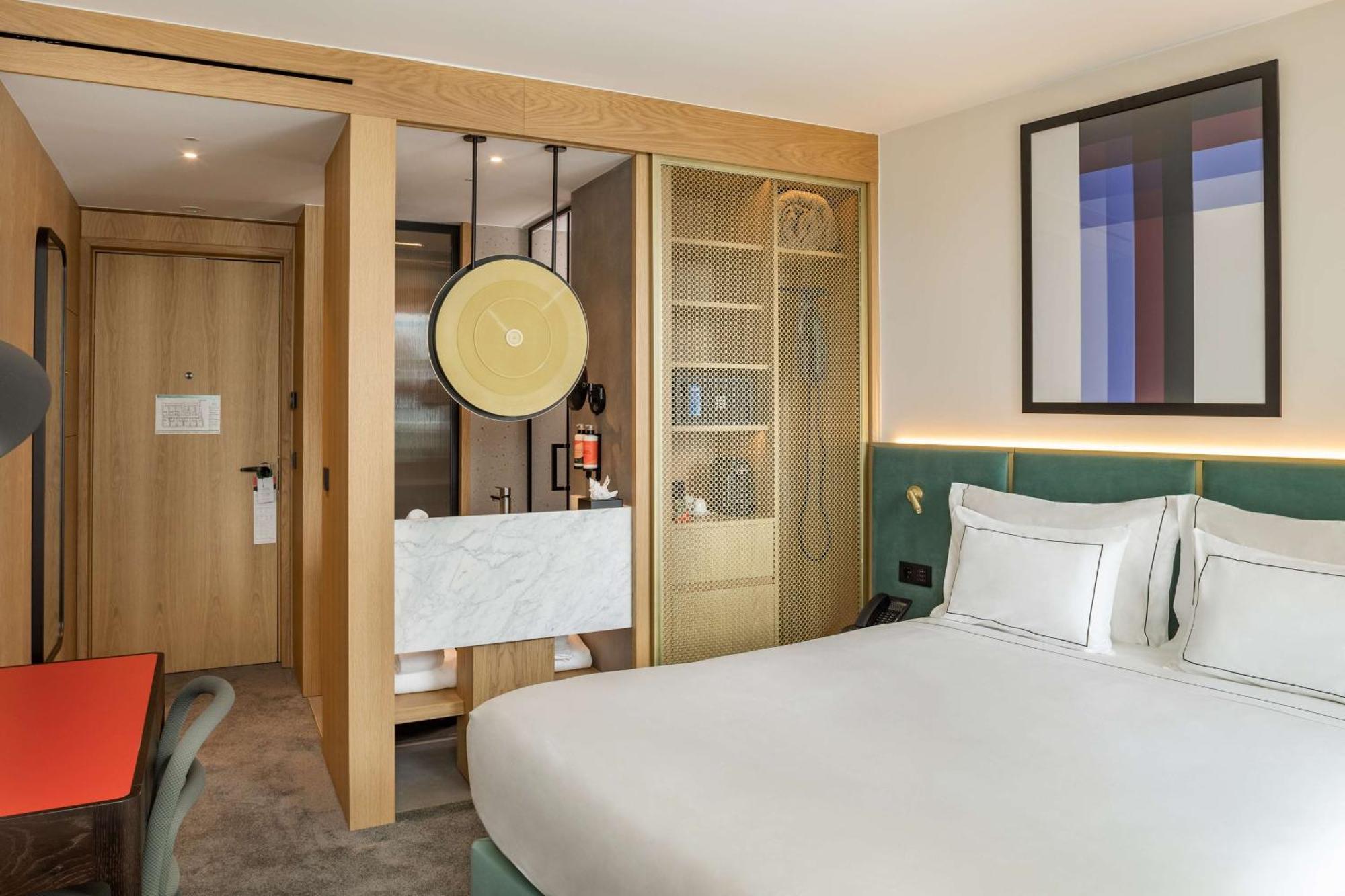 Arts Porto, Tapestry Collection By Hilton Porto