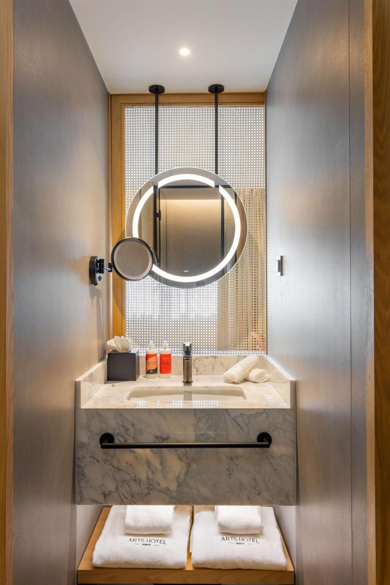 Hotel Arts Porto, Tapestry Collection By Hilton Porto