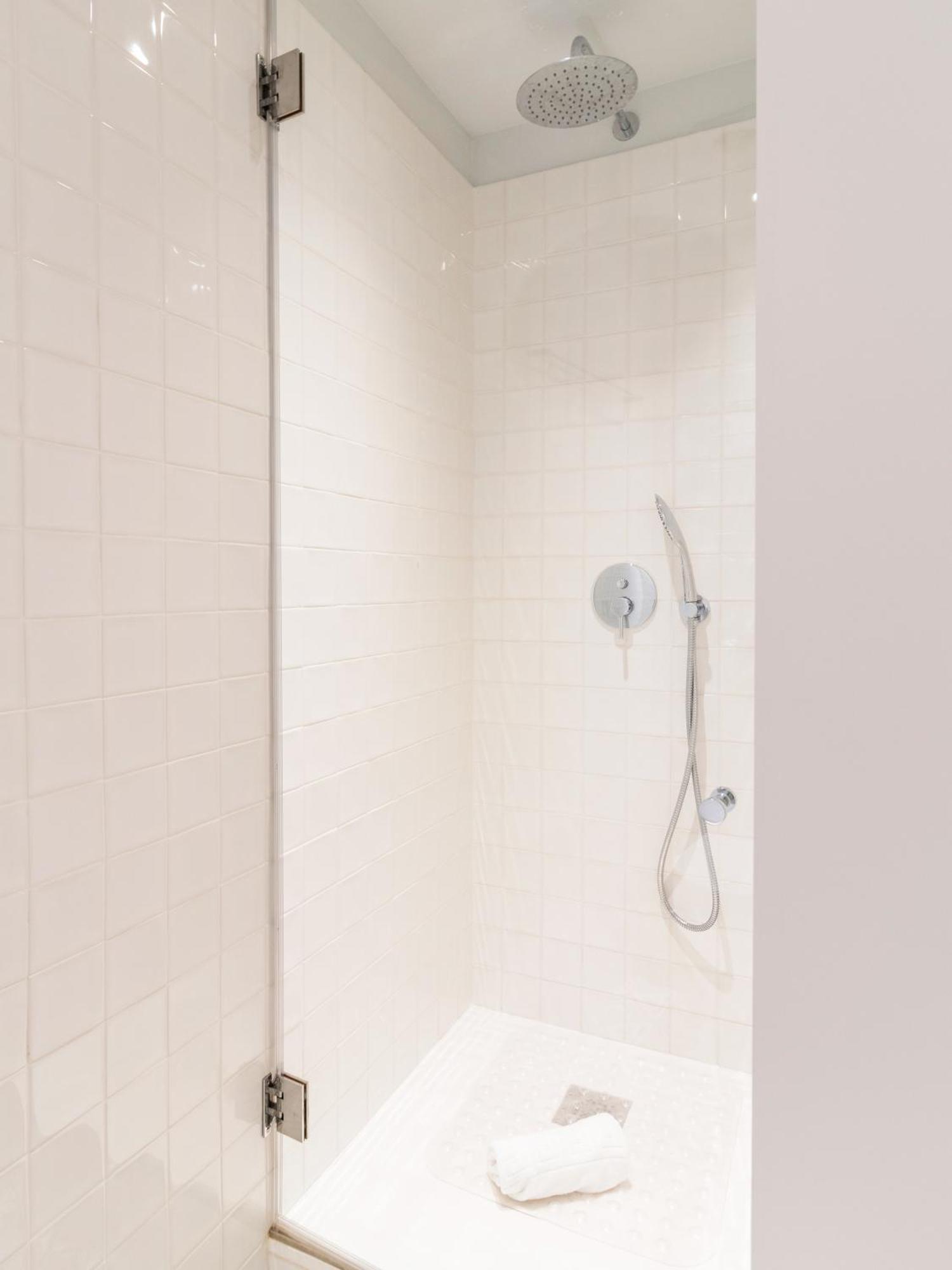 Apartment Barros Lima 493 By Lovelystay *