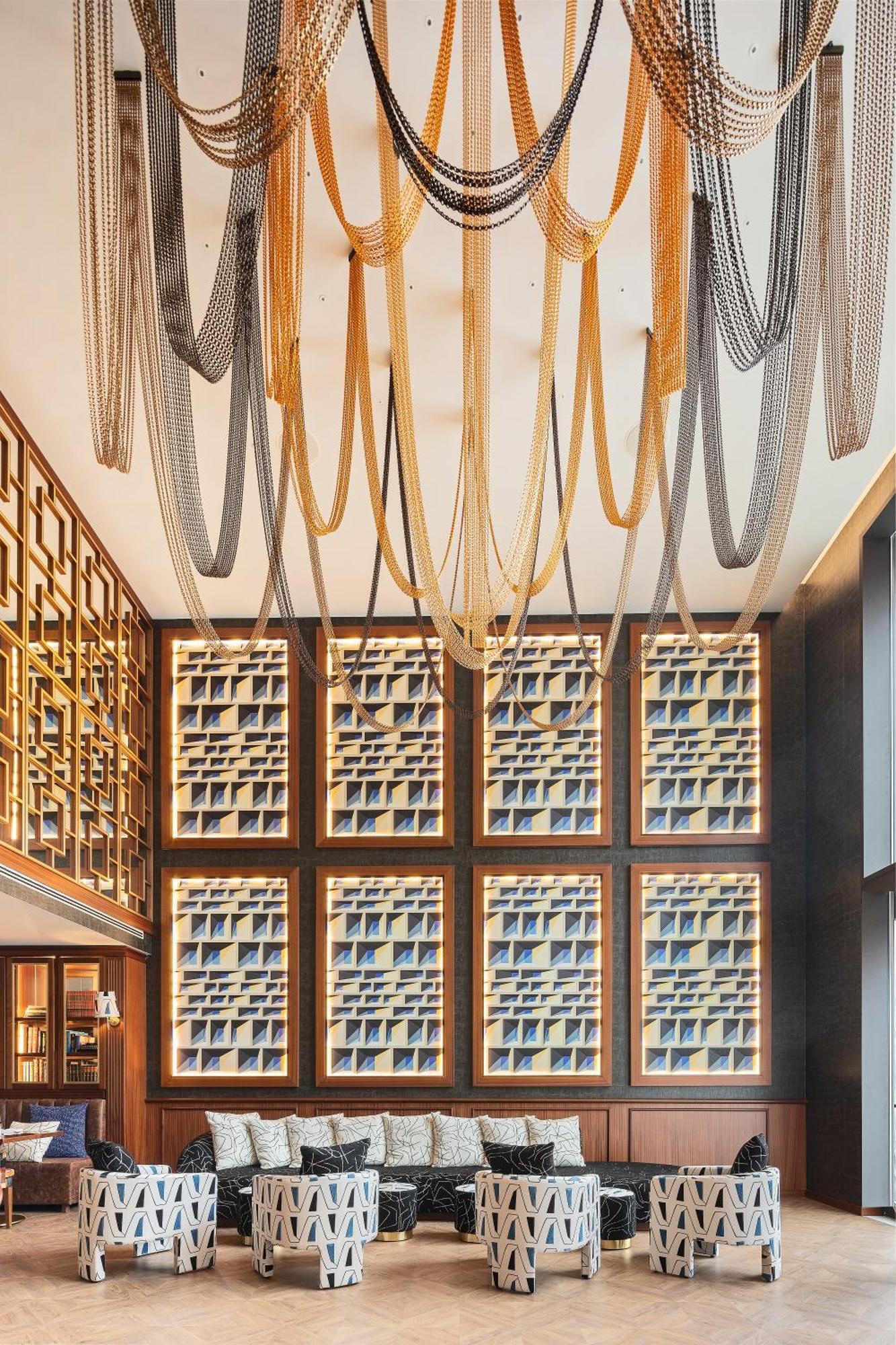 Hotel Wine & Books