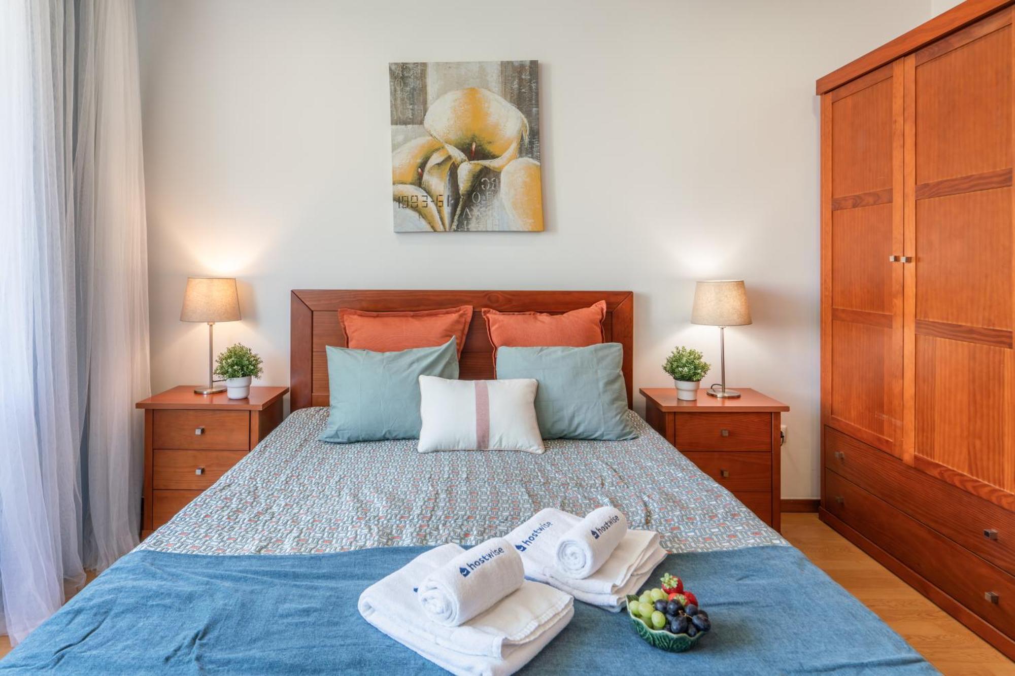 Apartment Host Wise - Bright Quiet Flats - Prime Location Porto