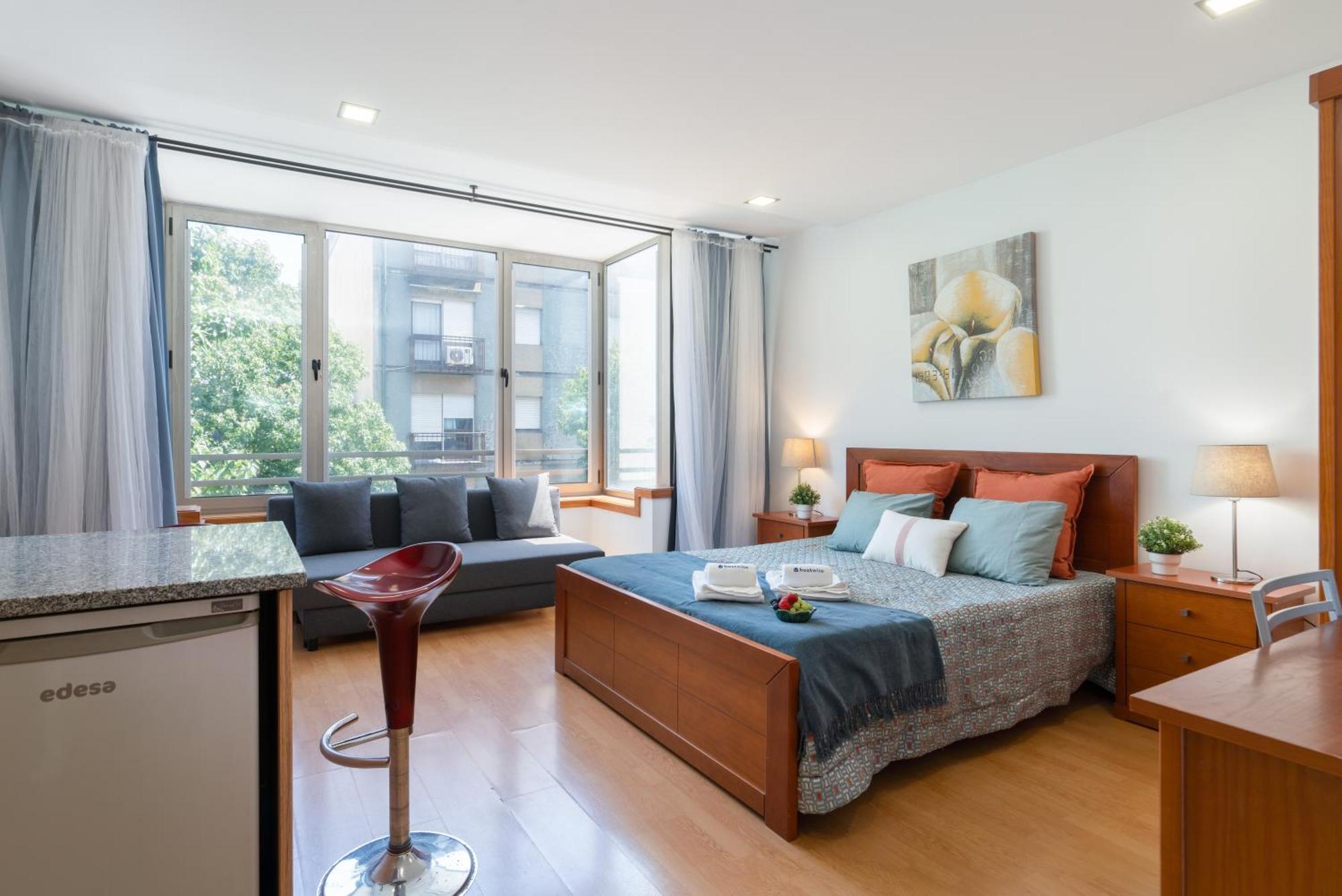 Host Wise - Bright Quiet Flats - Prime Location Porto