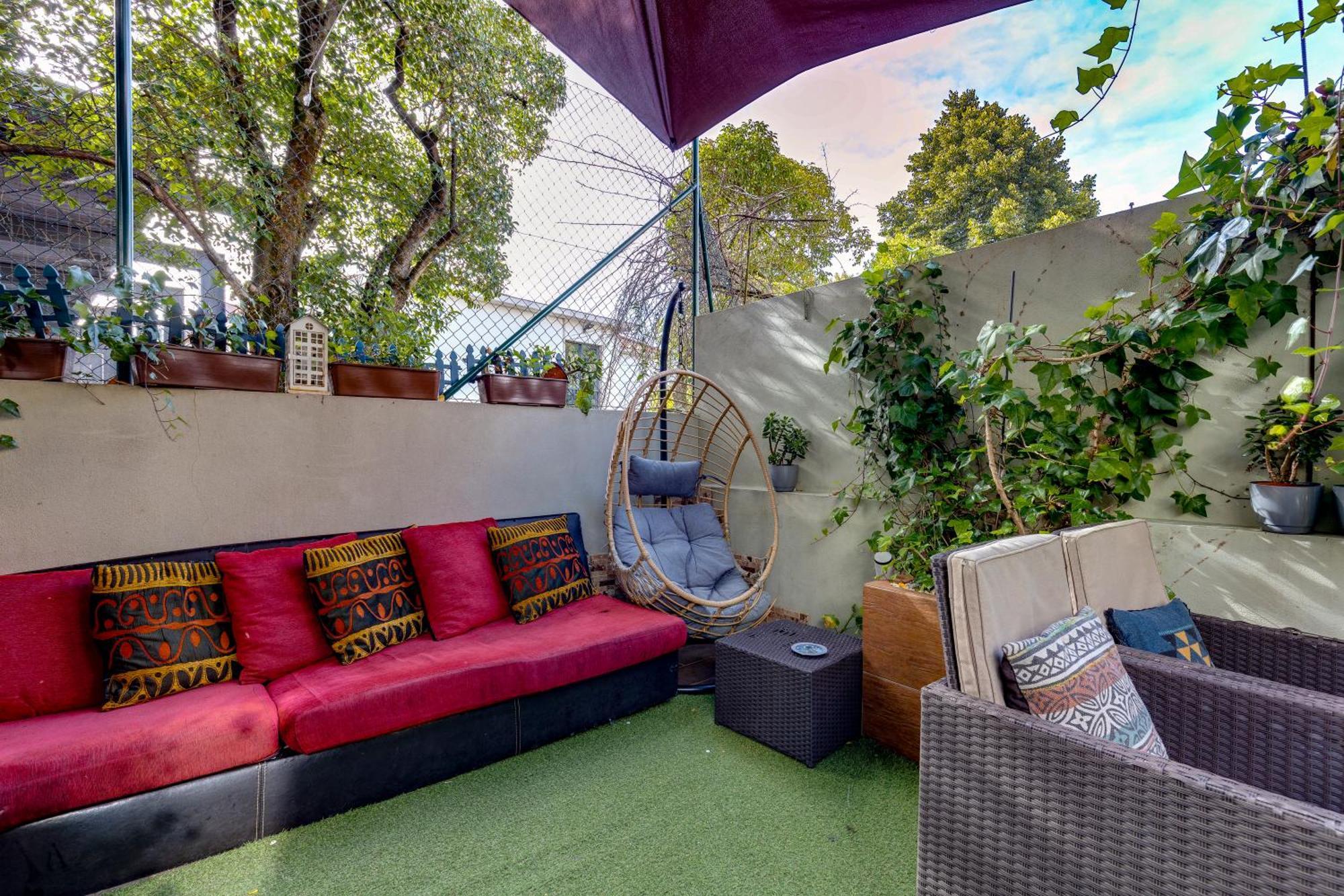 Garden In Town Hostel