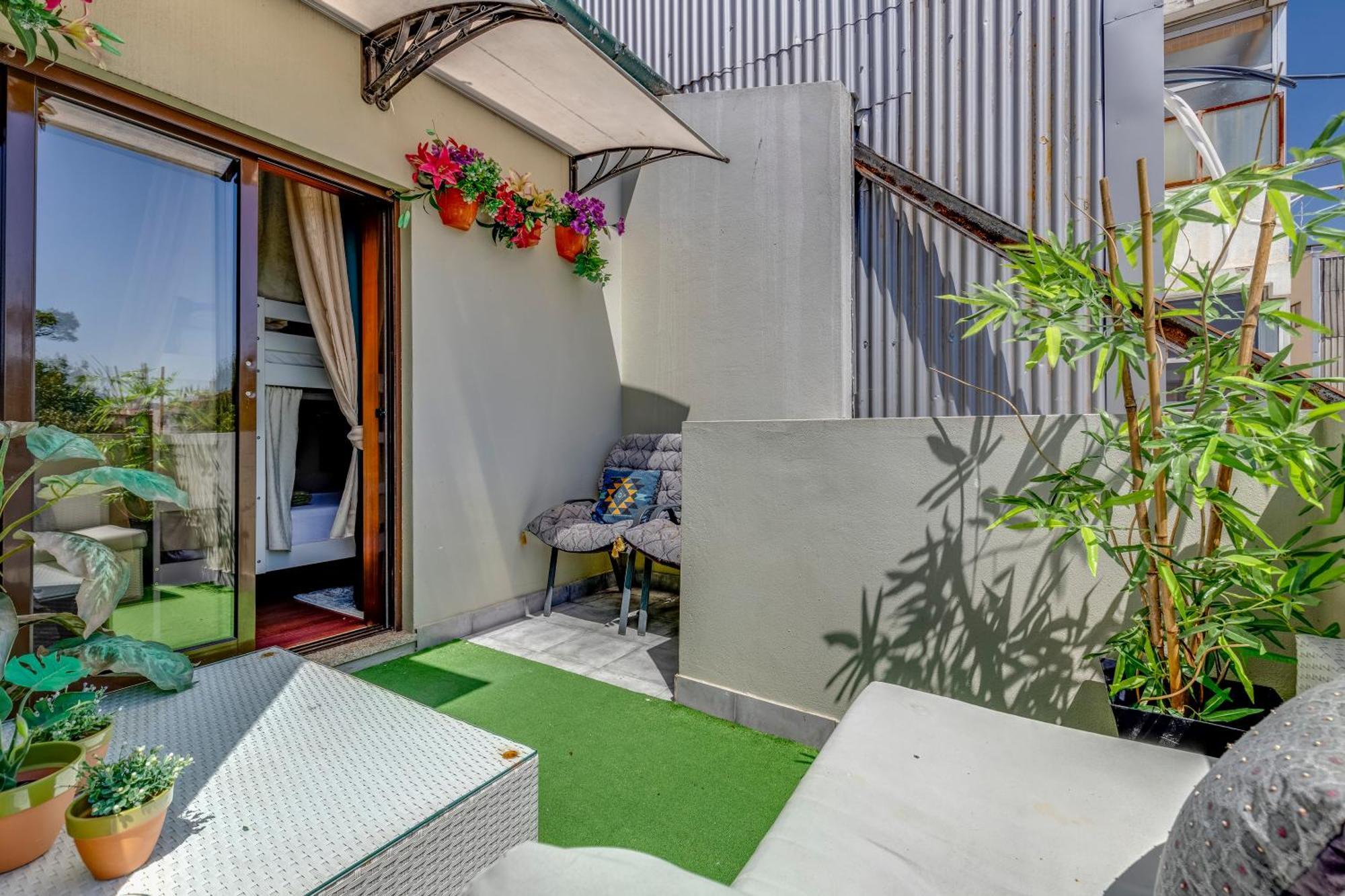 Garden In Town Hostel