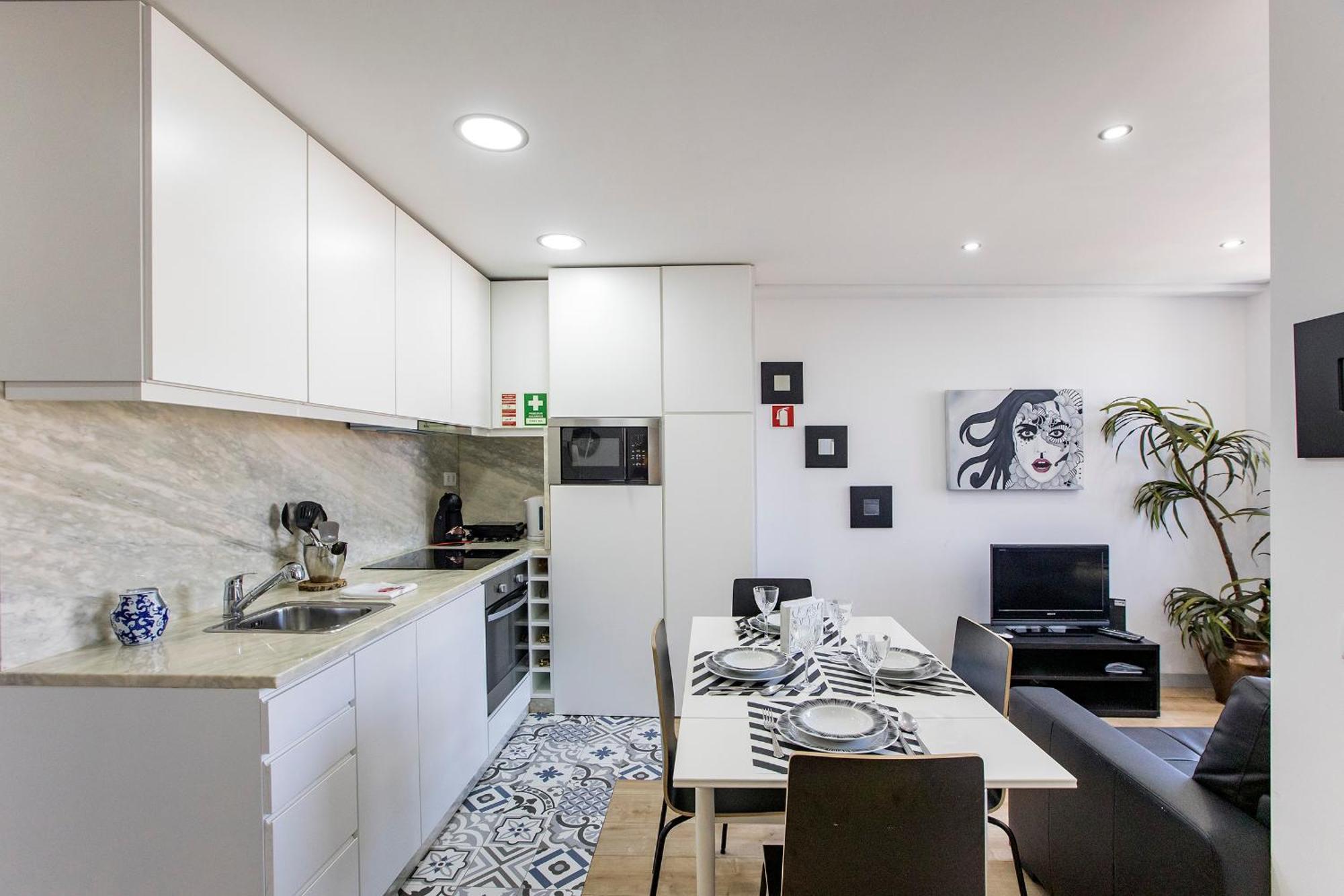 1br Flat In Trindade W/ Ac By Metro Station Porto