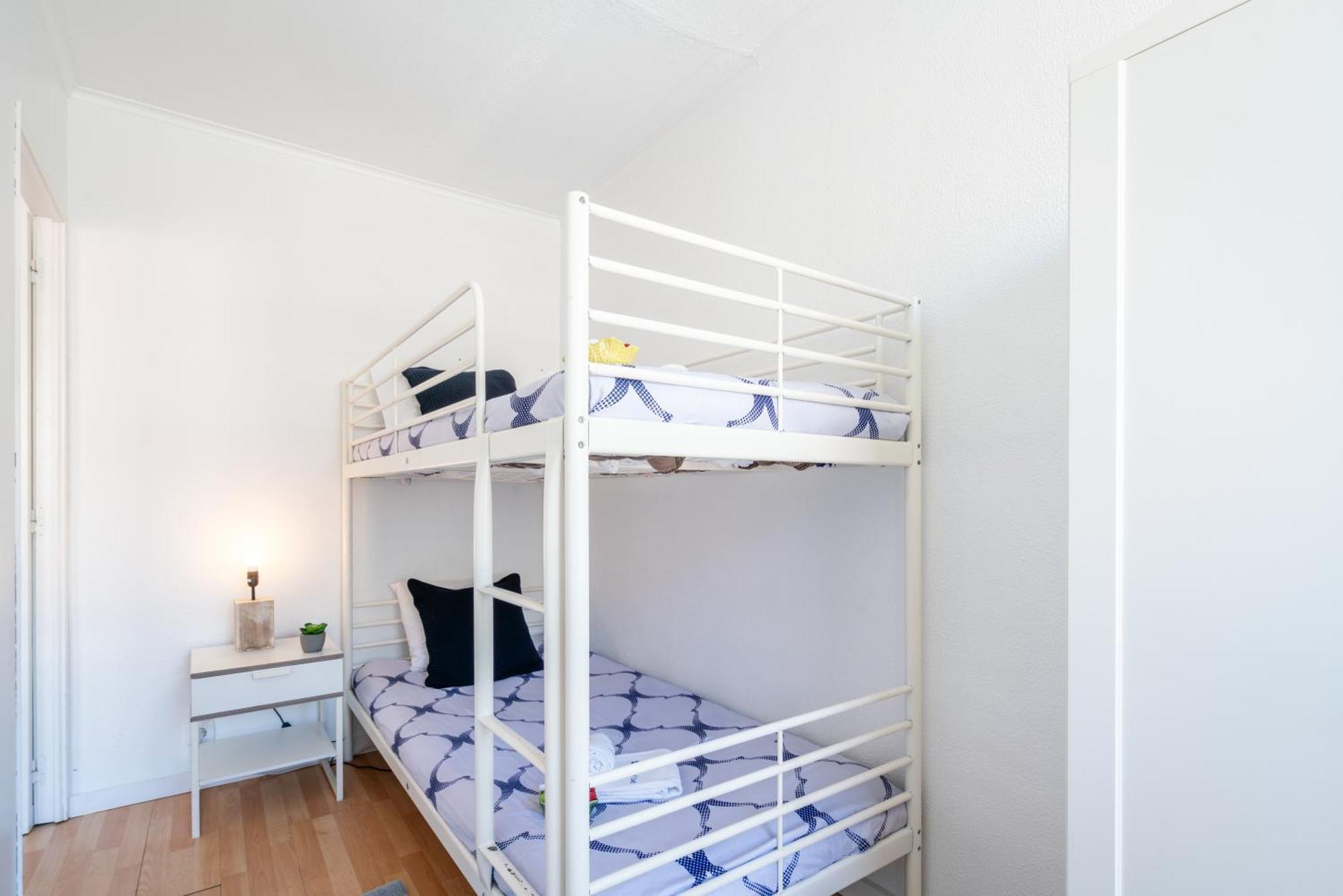 Host Wise - Large Flat W Terrace - Ace Location At Aliados Apartment