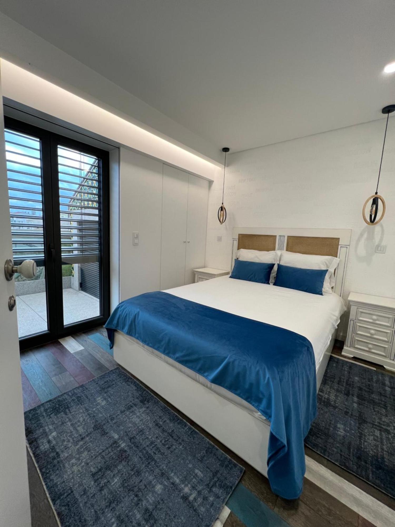 Hotel The Convo & 4*