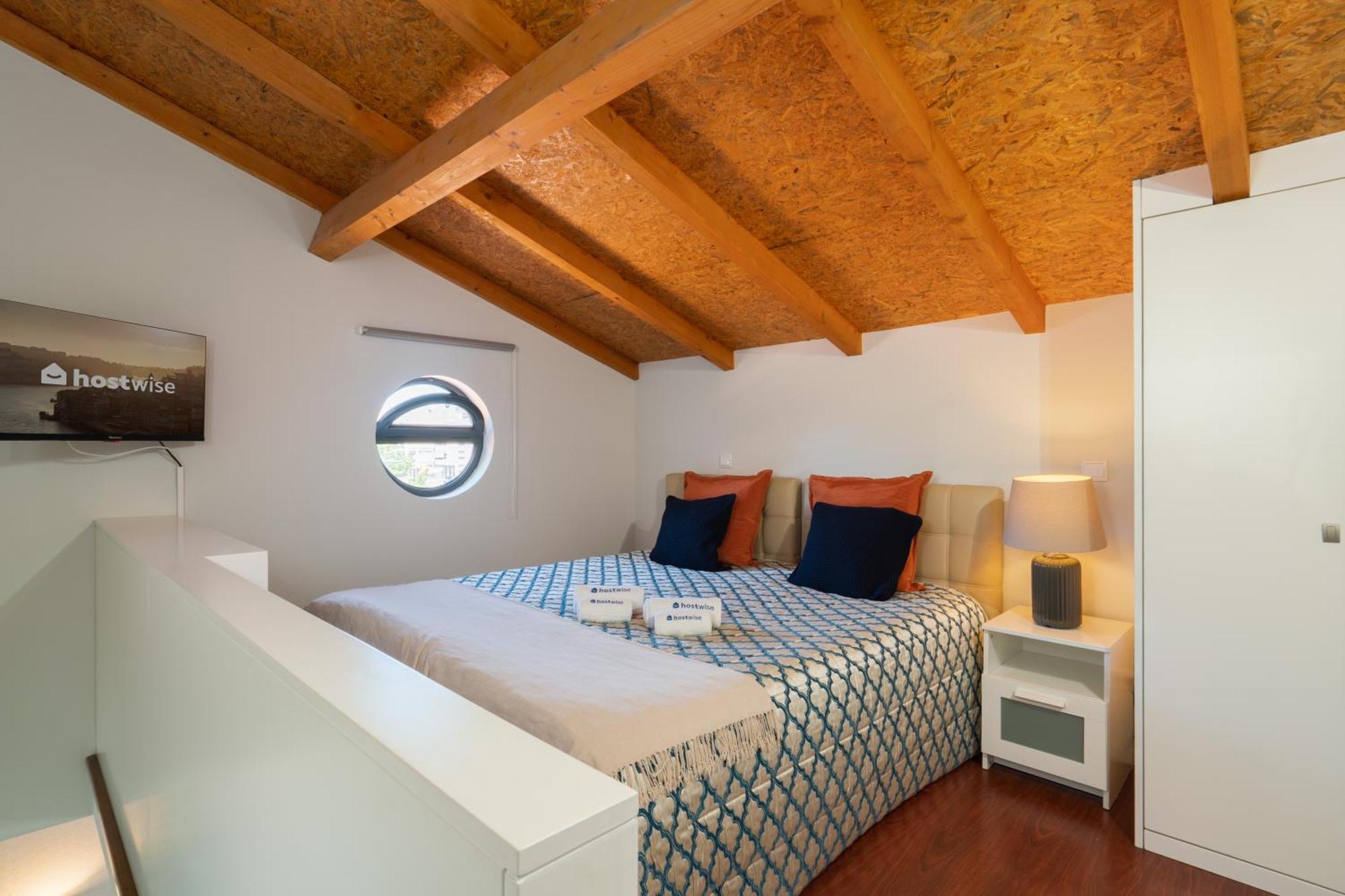 Apartment Host Wise - Impressive Restful