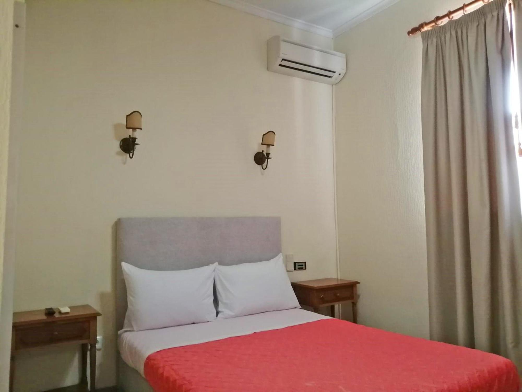 Residencia Vale Formoso Guest house
