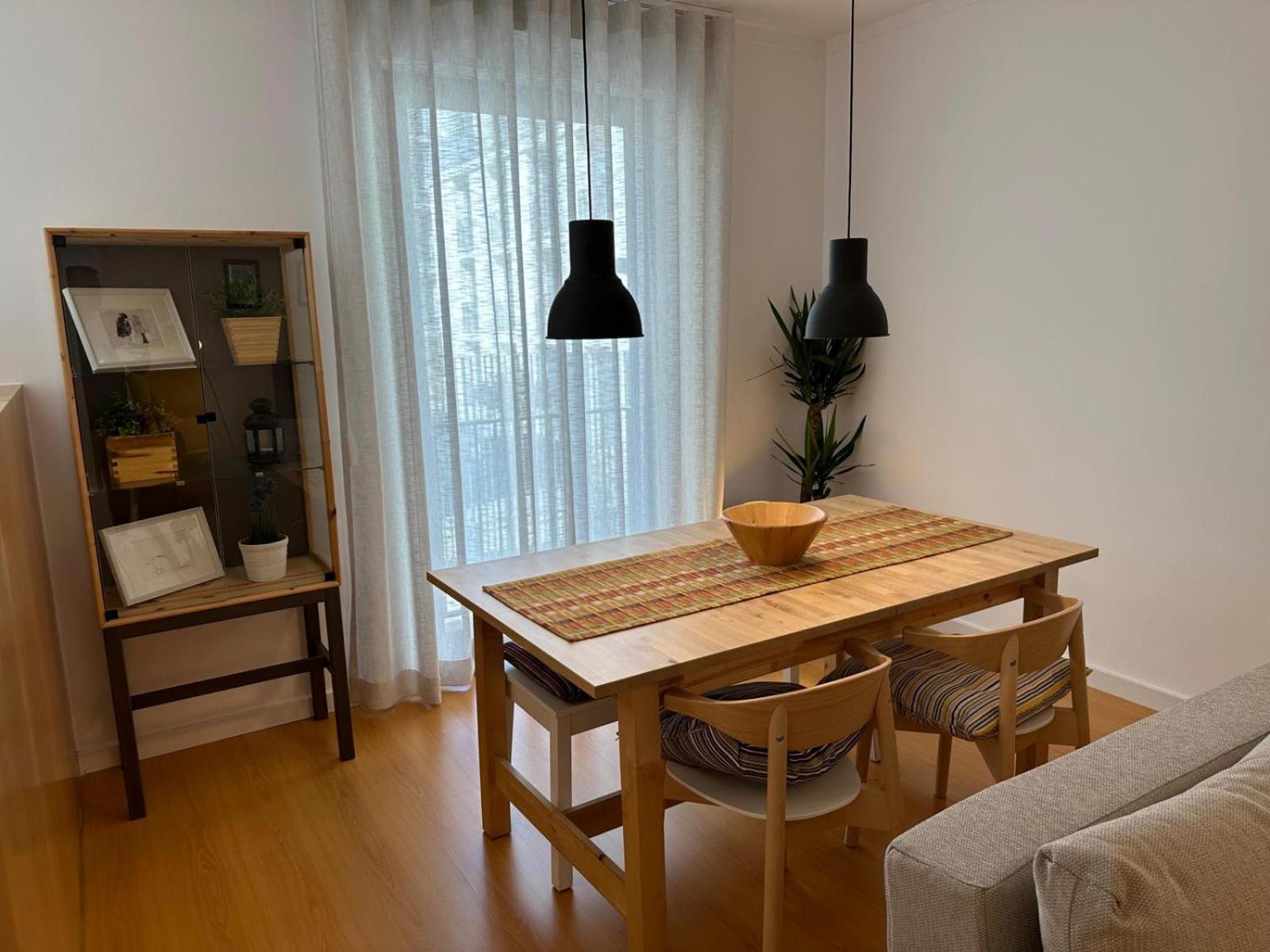 Art's District Sunset Apartment