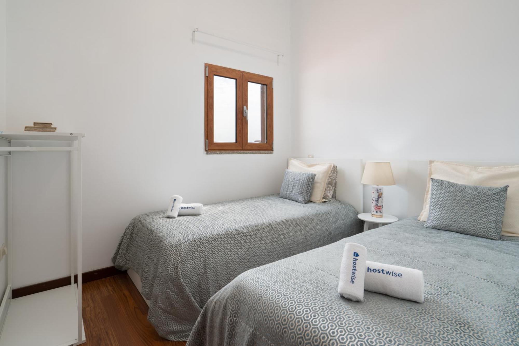 Holiday home Spacious Duplex House - Jacuzzi & Terrace *